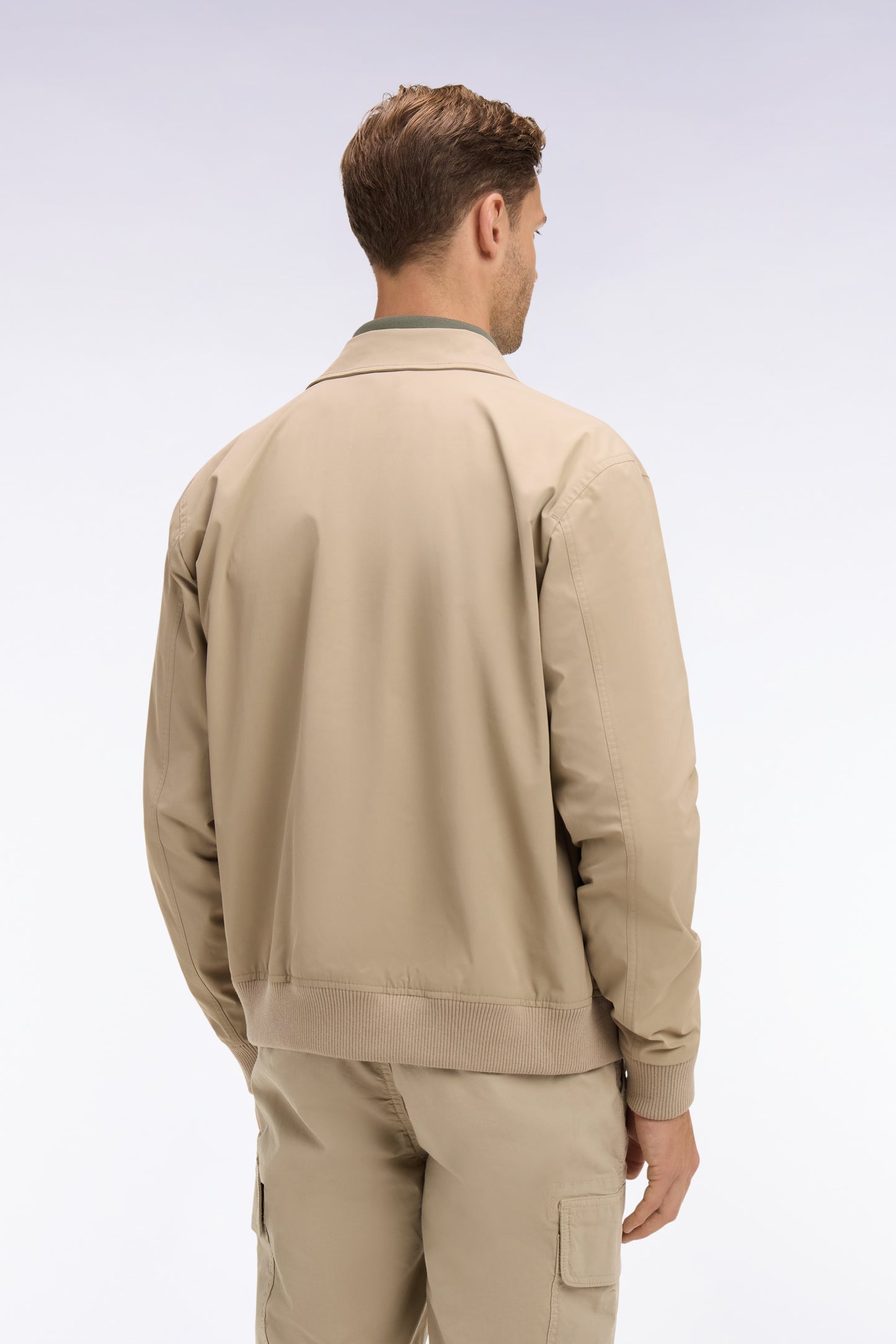 Blouson en nylon beige