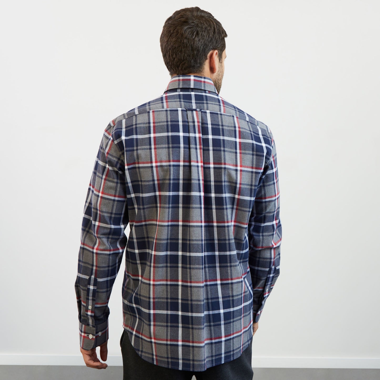 Chemise rouge à motif carreaux