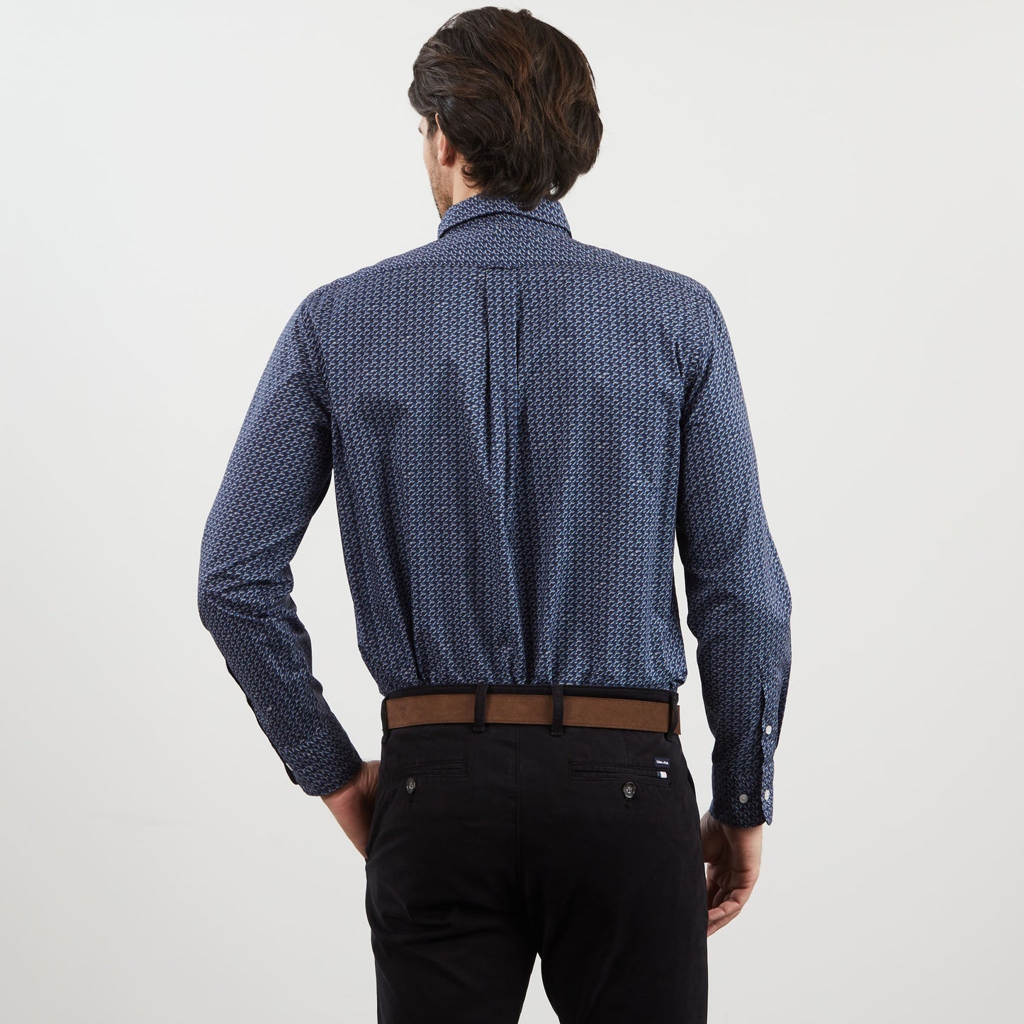 Grey shirt with geometric micro-motif