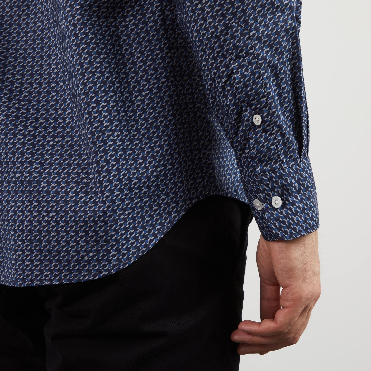 Grey shirt with geometric micro-motif