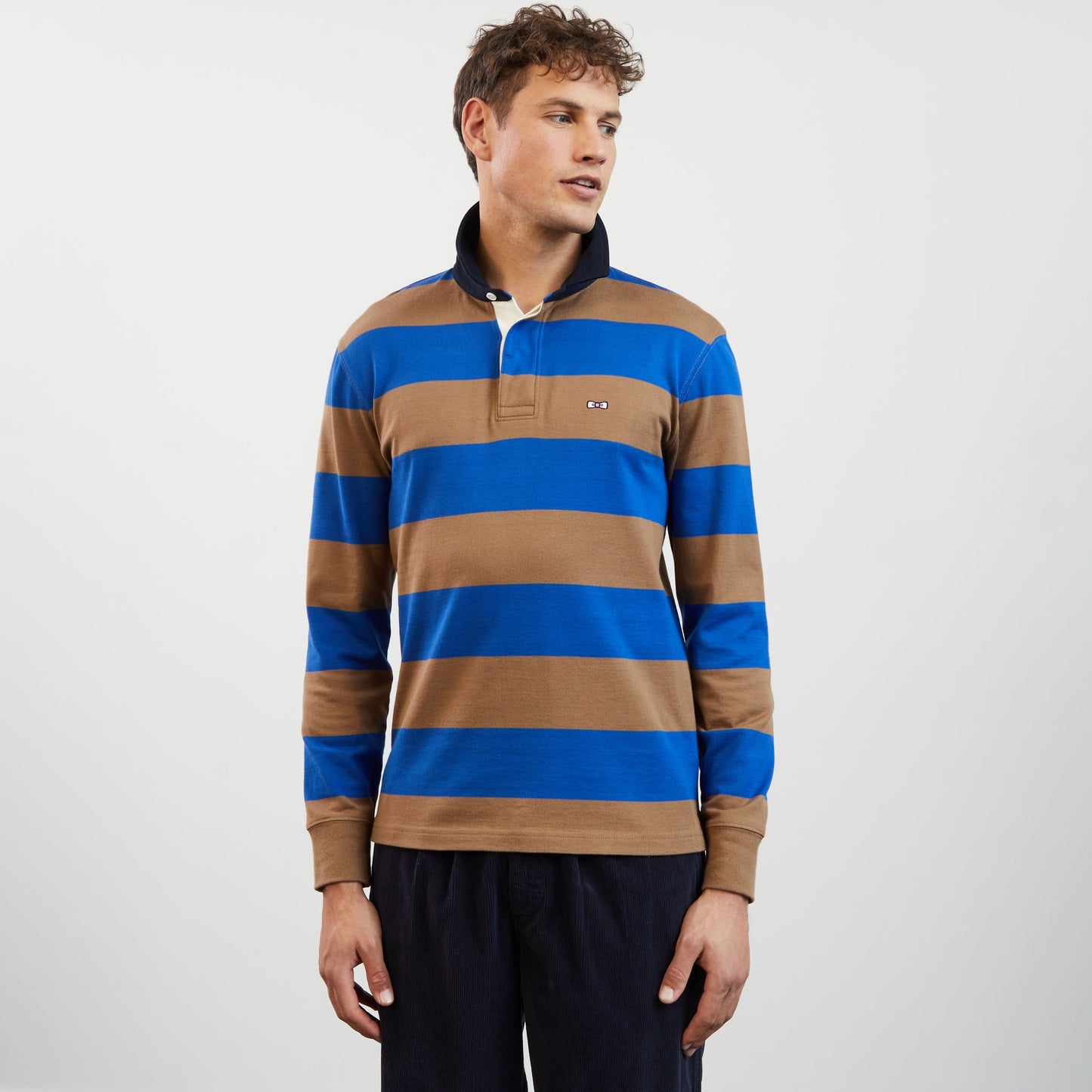 Maillot bleu vif rayé manches longues