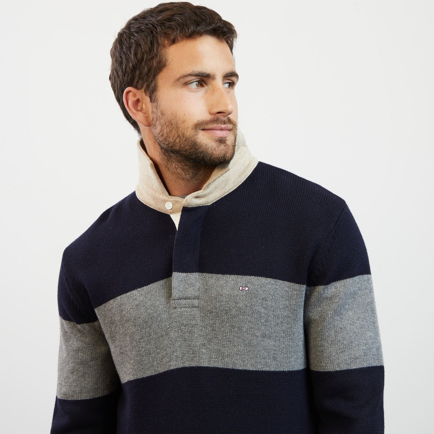 Pull gris rayé à col polo
