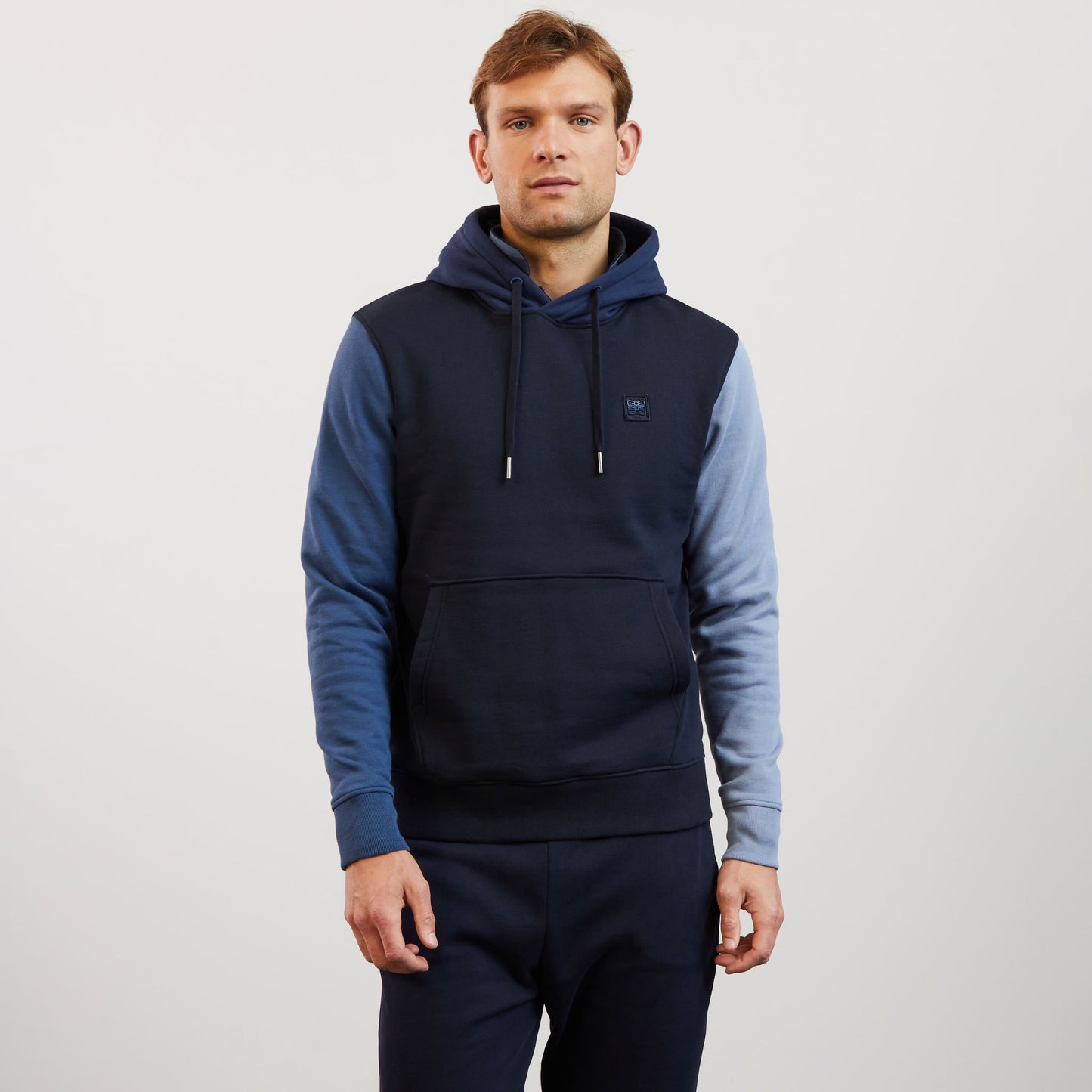 Sweat bleu colorblock