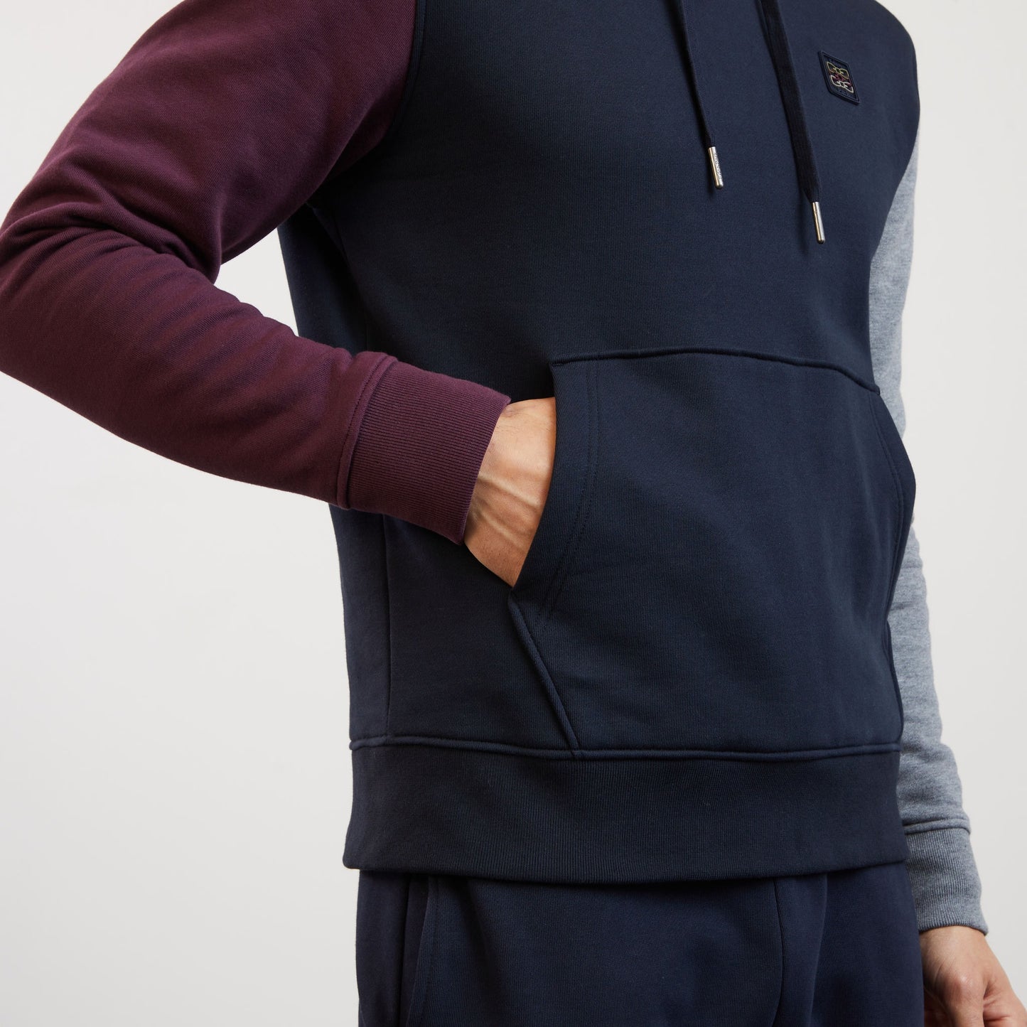 Sweat bleu marine colorblock
