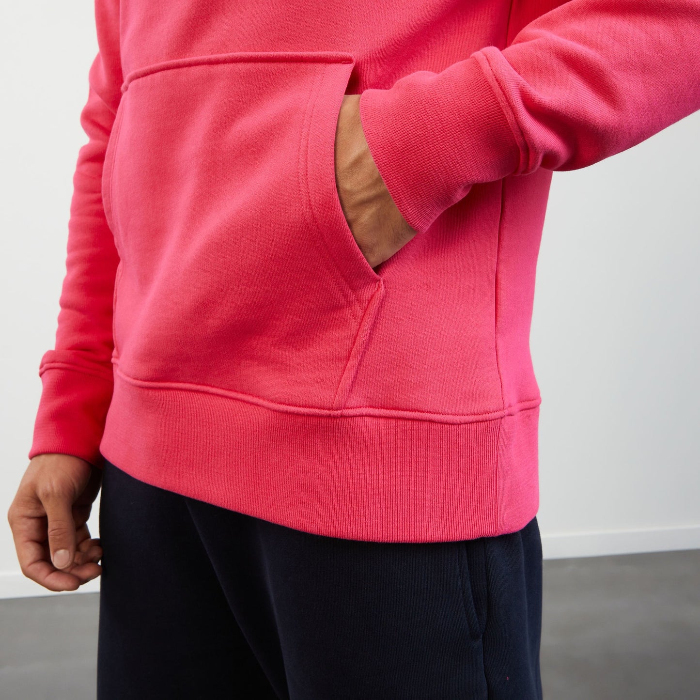 Sweat rose uni à capuche