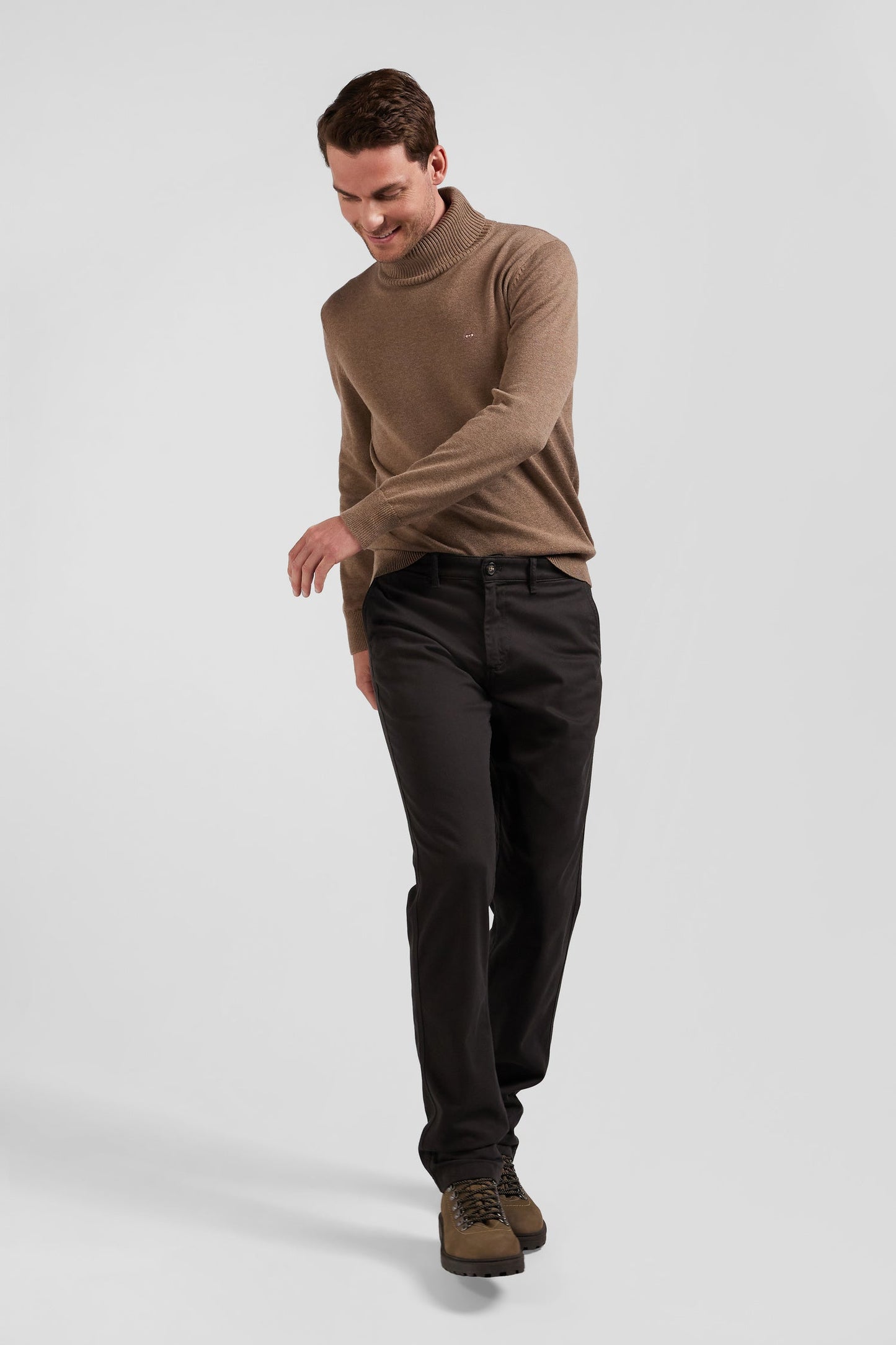 Pantalon chino en piqué de coton stretch et modal brun coupe Regular - Image 3