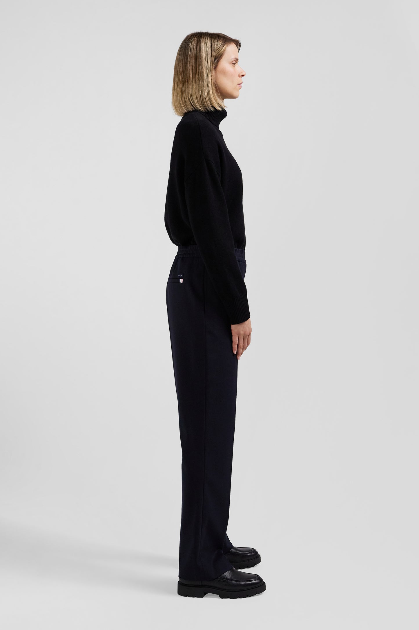 Modern navy blue virgin wool stretch trousers