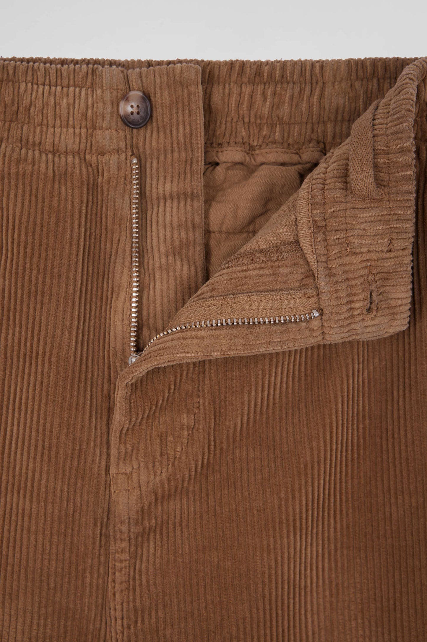 Pantalon à taille élastiquée en coton stretch camel coupe Modern - Image 8