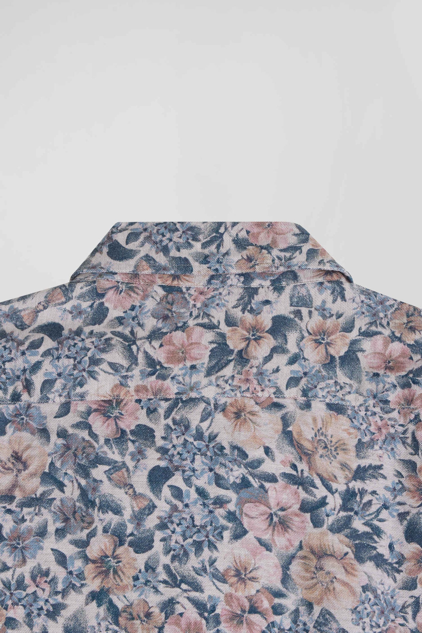 Slim beige cotton shirt