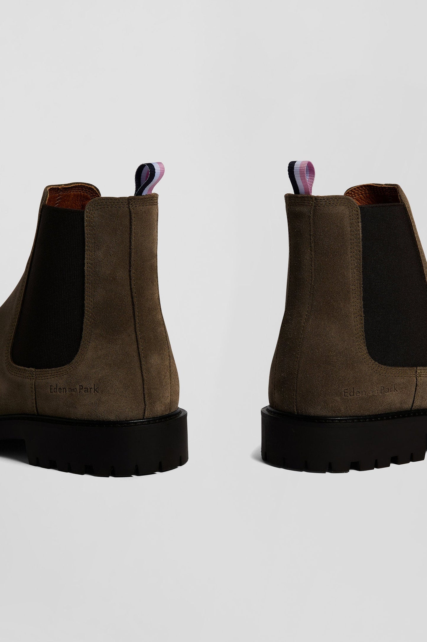 Chelsea boots en cuir grises à semelle crantée - Image 5