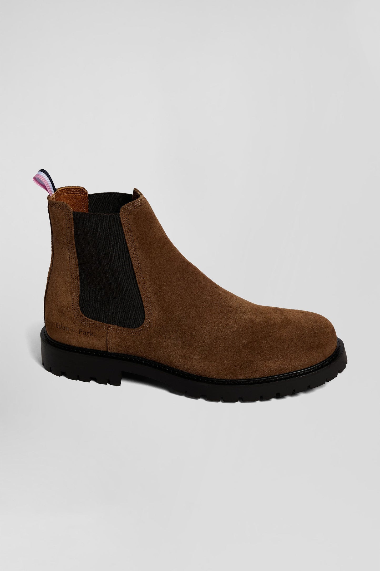 Chelsea boots en cuir marron à semelle crantée - Image 1