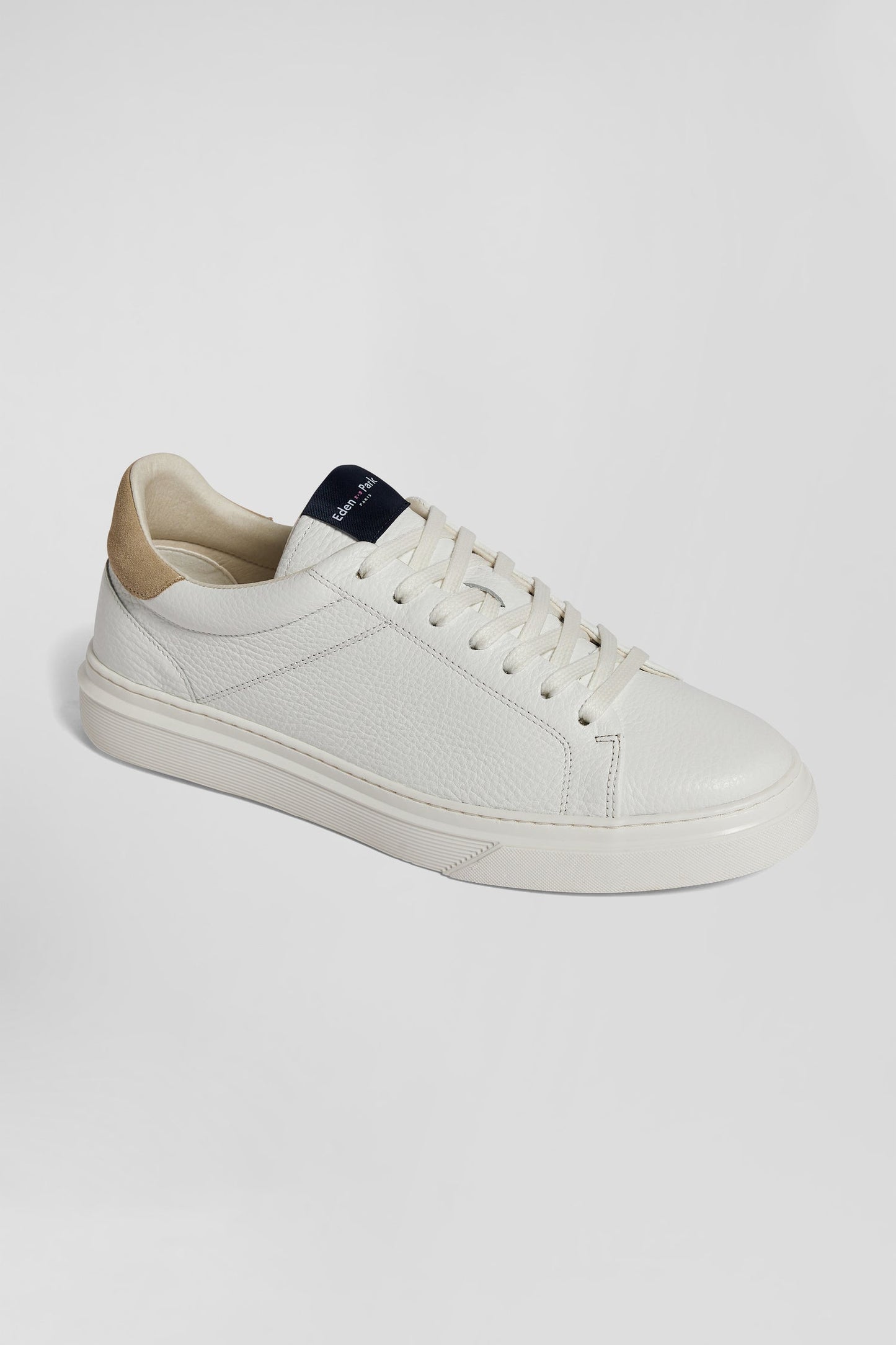 Paire de baskets basses en cuir blanc - Image 4