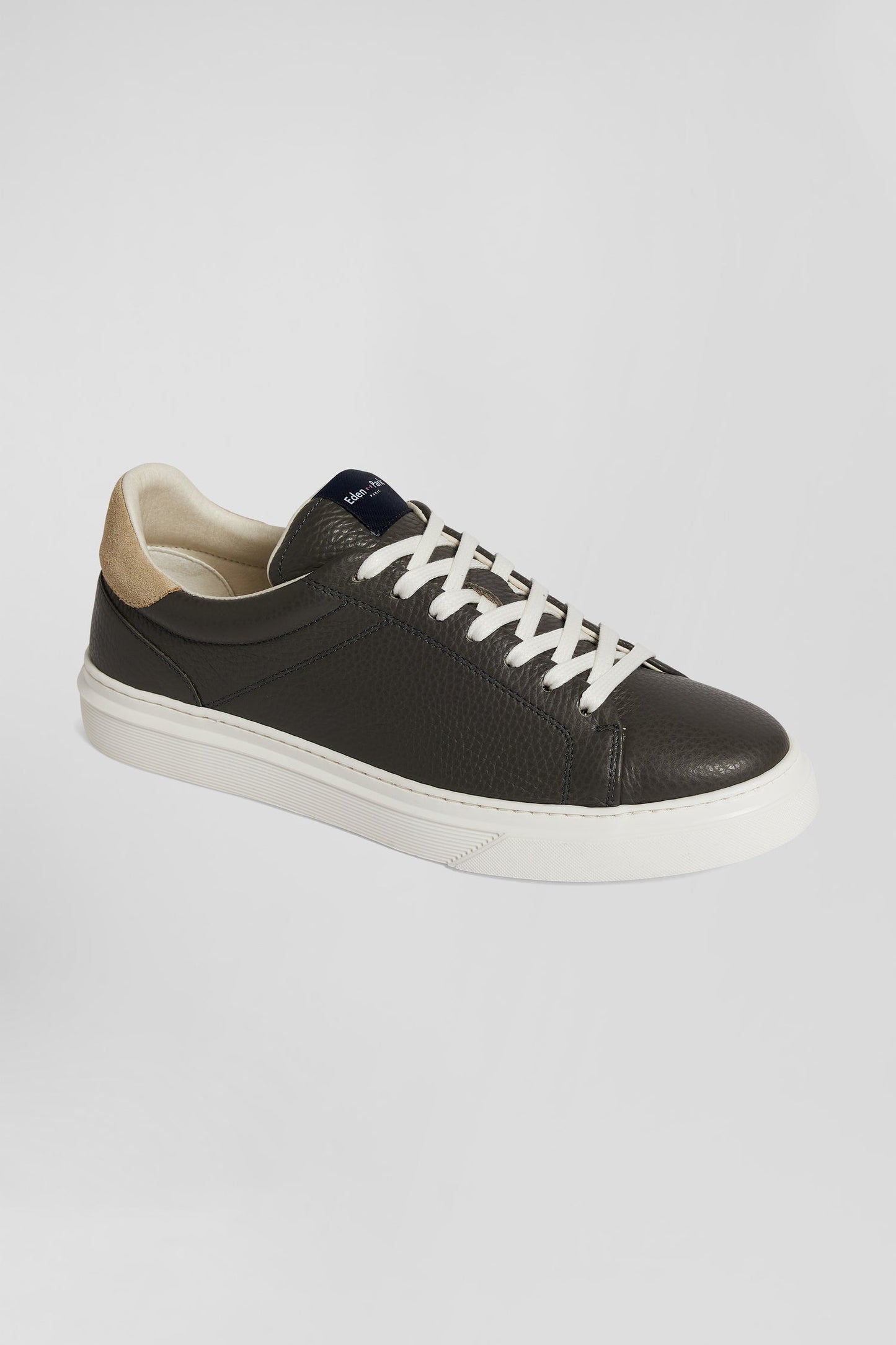 Paire de baskets basses en cuir gris anthracite - Image 4