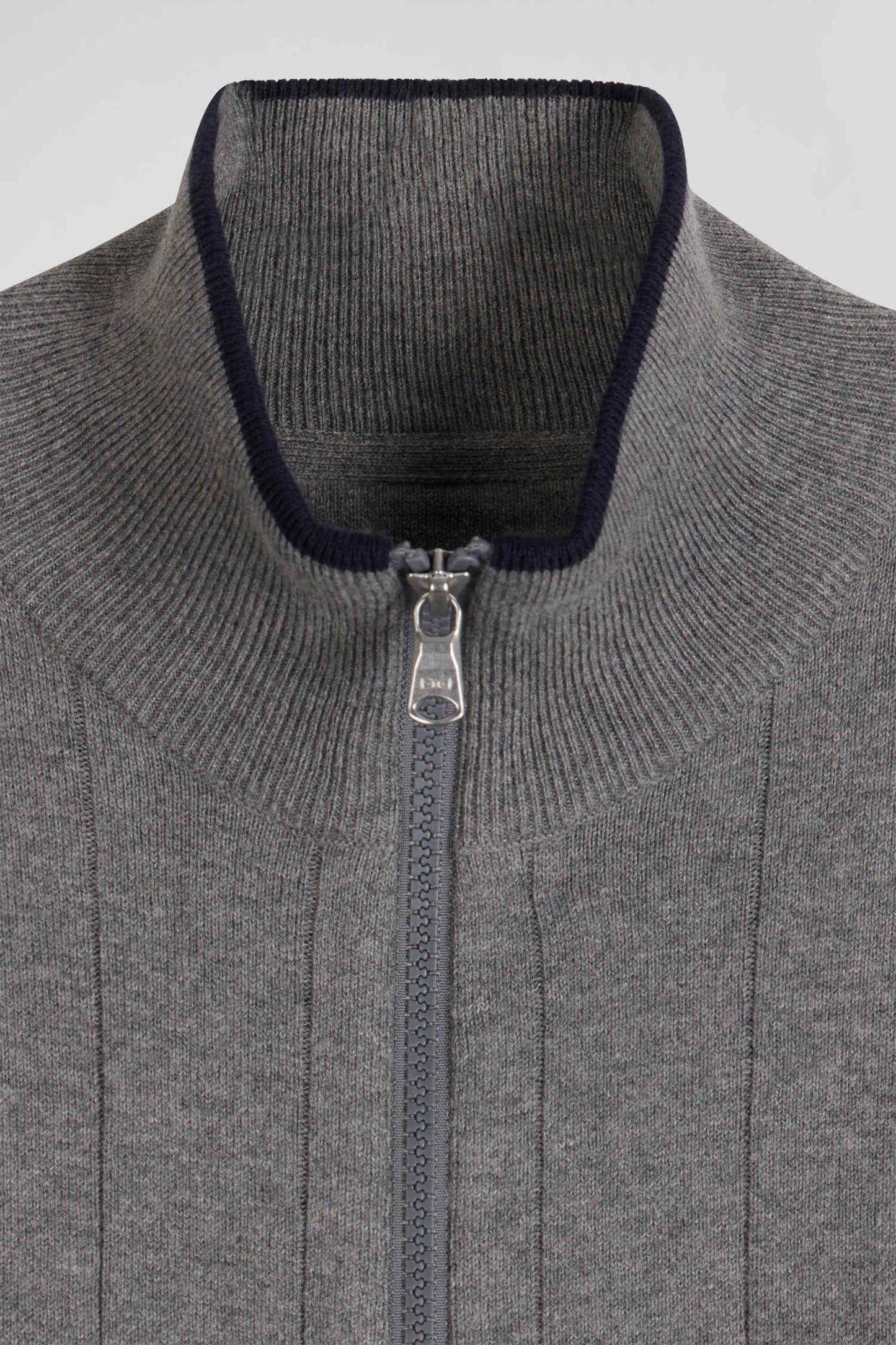 Cardigan zippé en coton et cachemire gris coupe Regular rayures verticales - Image 8