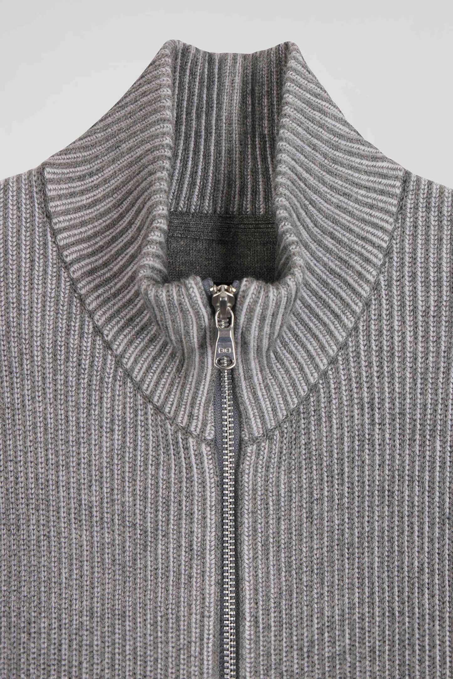 Cardigan zippé en laine et coton gris coupe Regular - Image 8