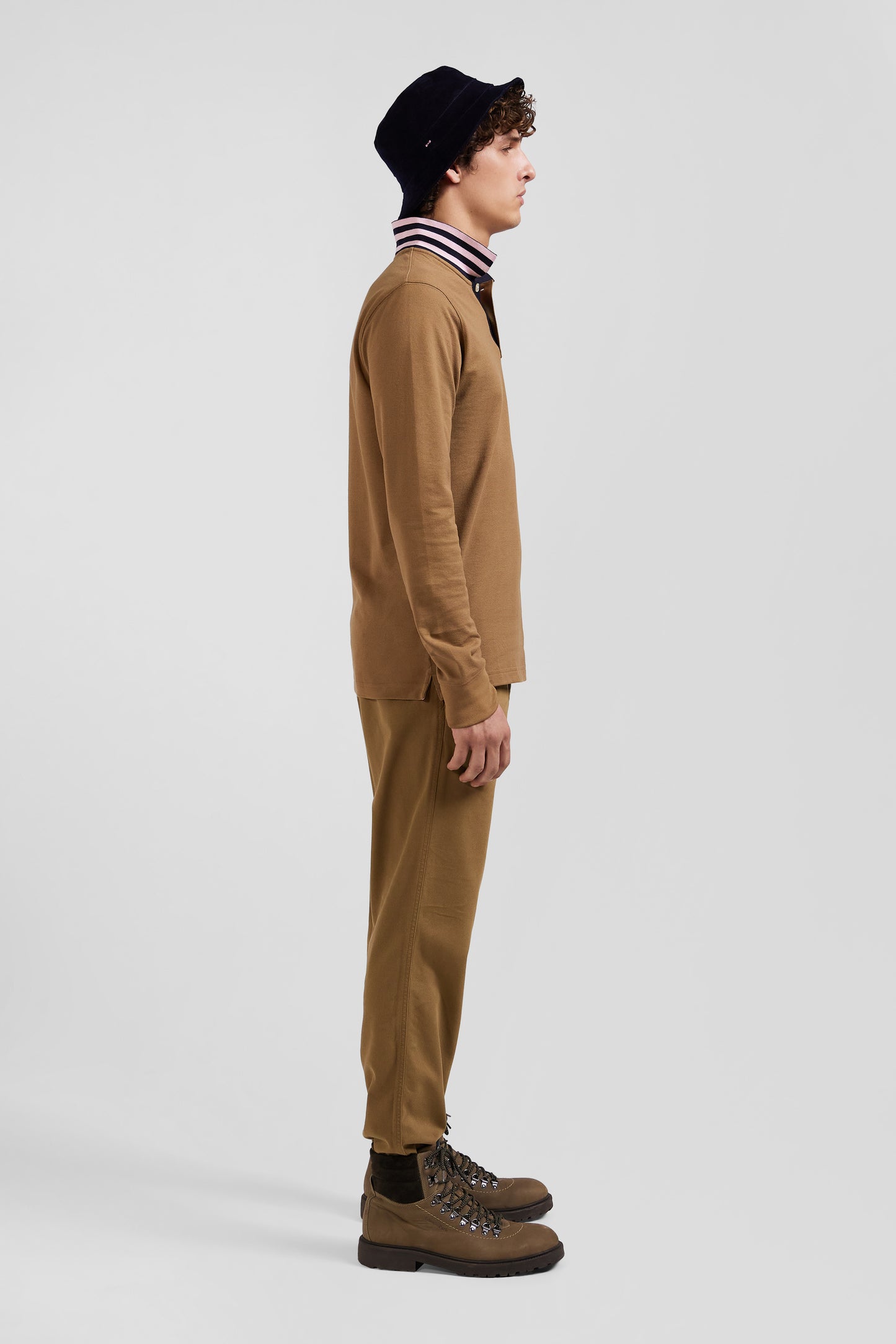 Polo manches longues en piqué coton noisette col cerclé coupe Regular