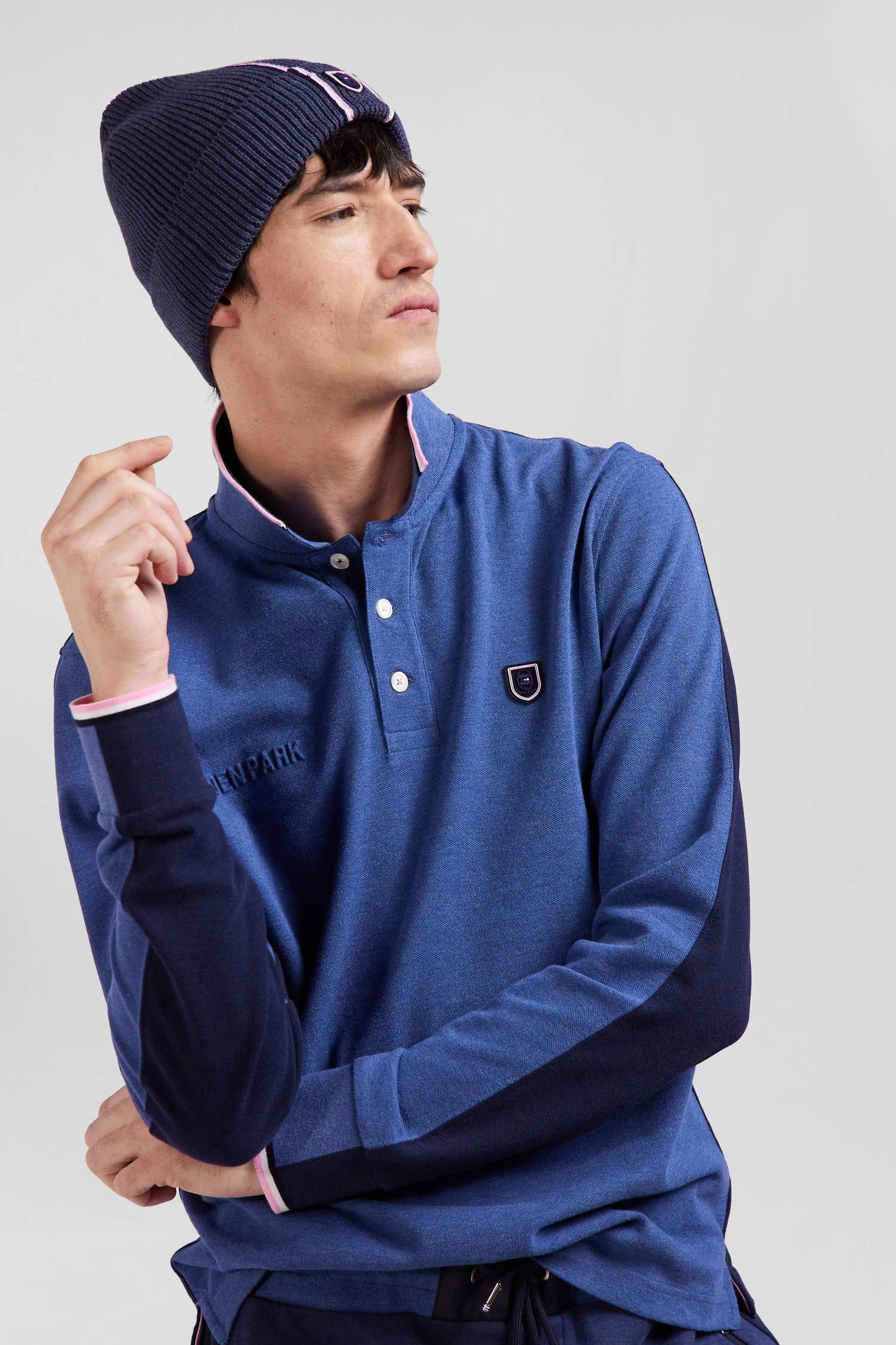 Regular dark blue long-sleeved cotton piqué polo shirt with tricolor details