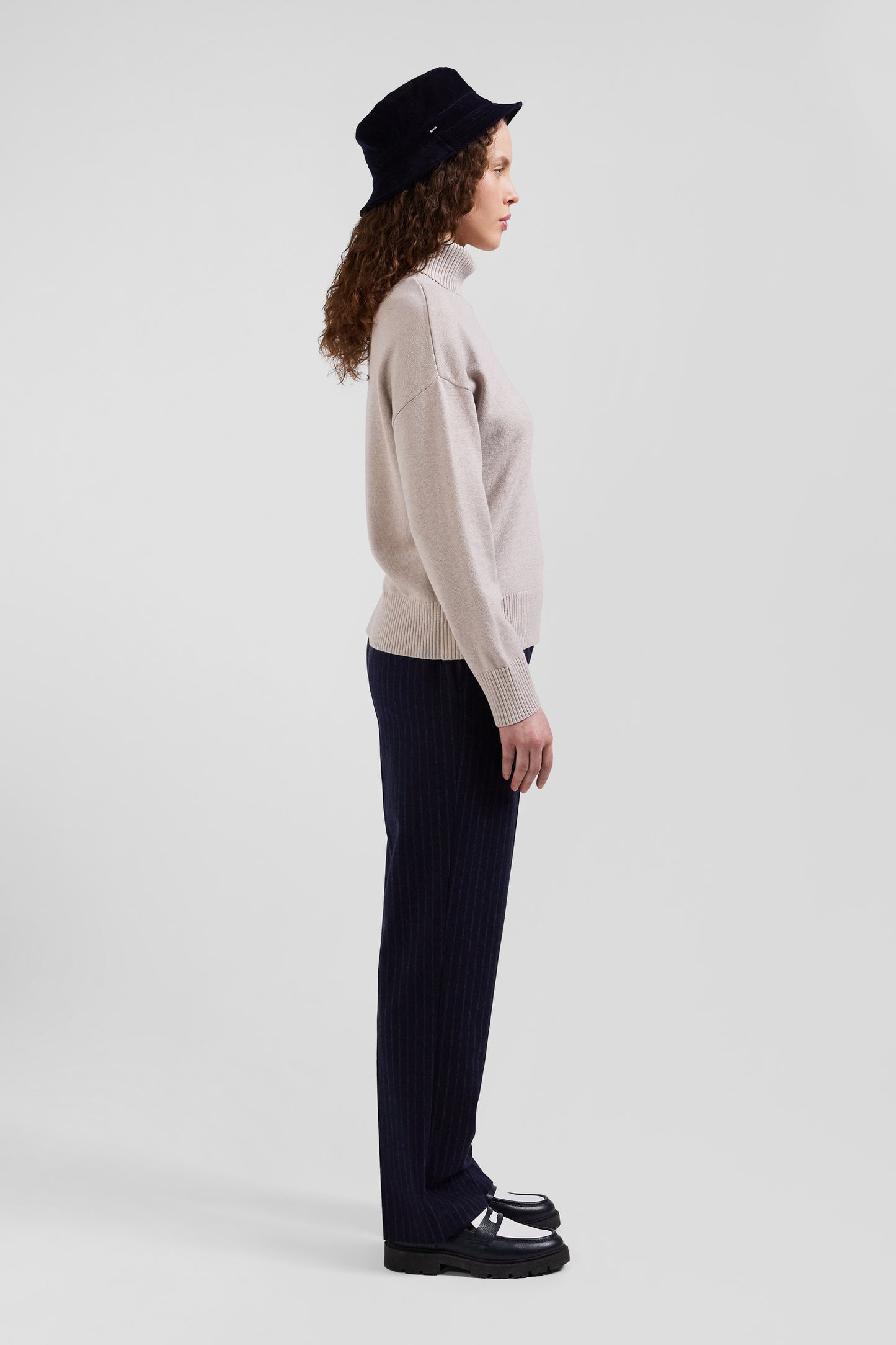 Relaxed beige wool and cotton turtleneck jumper