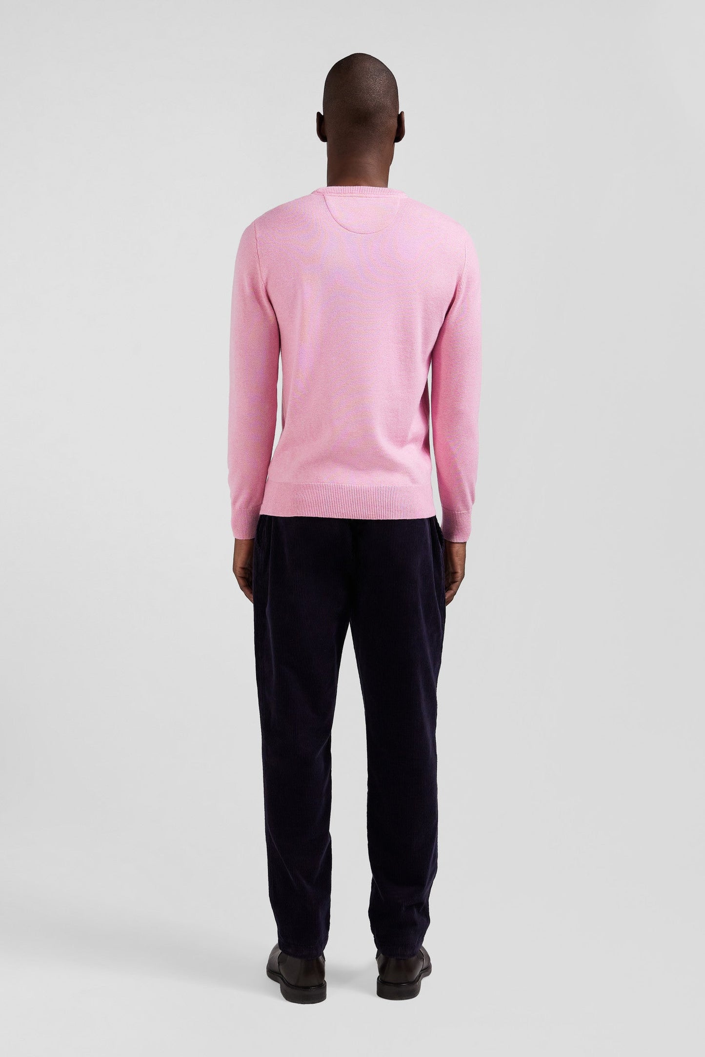 Pull col V en laine et coton rose coupe Regular - Image 7