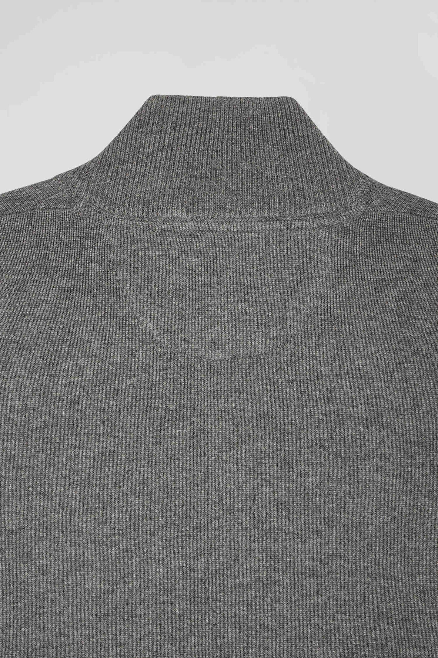 Pull col camionneur zippé en laine et coton gris clair coupe Regular - Image 10