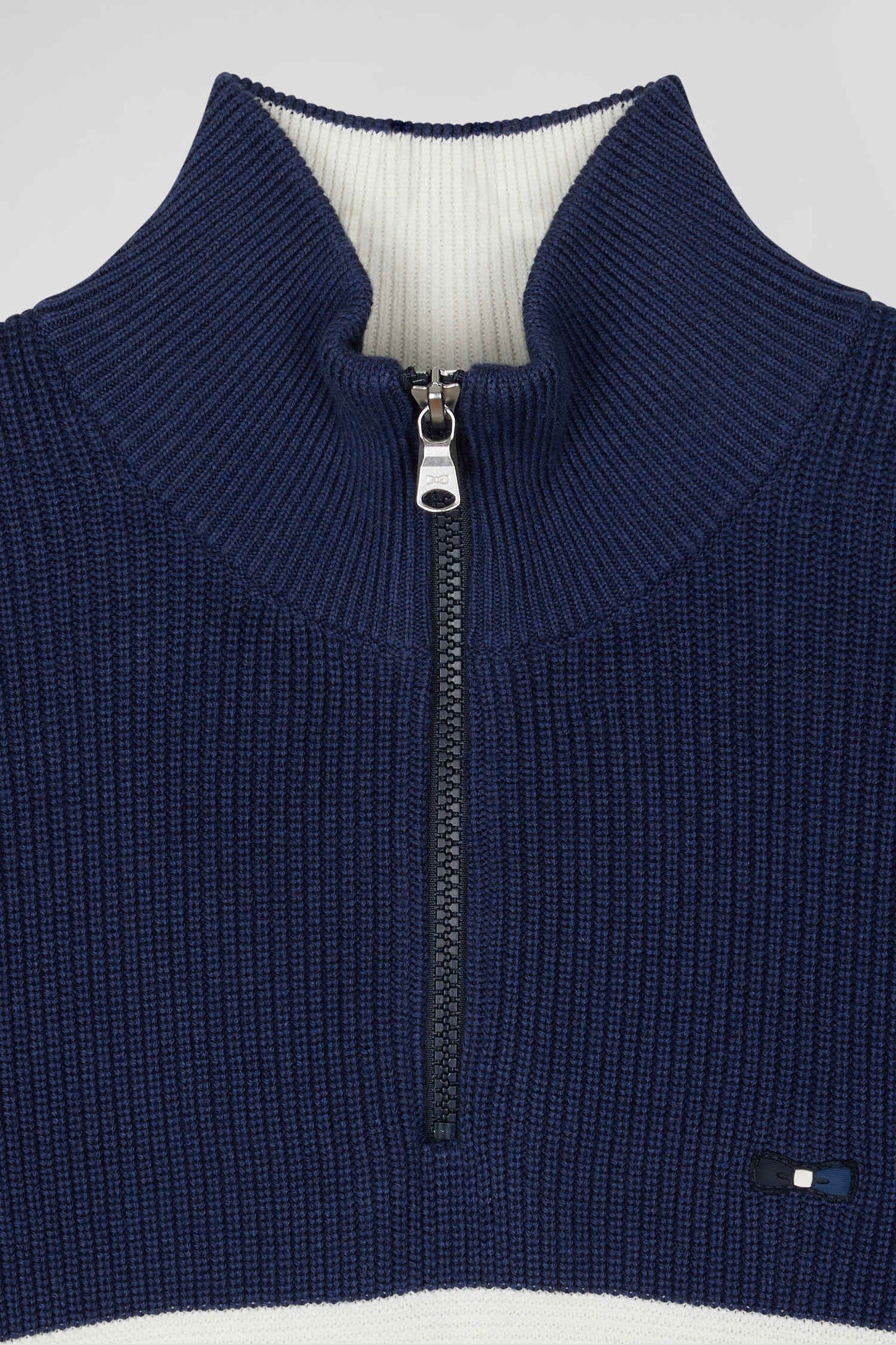 Pull col camionneur montant en coton bleu foncé à jeux de maille coupe Regular - Image 8