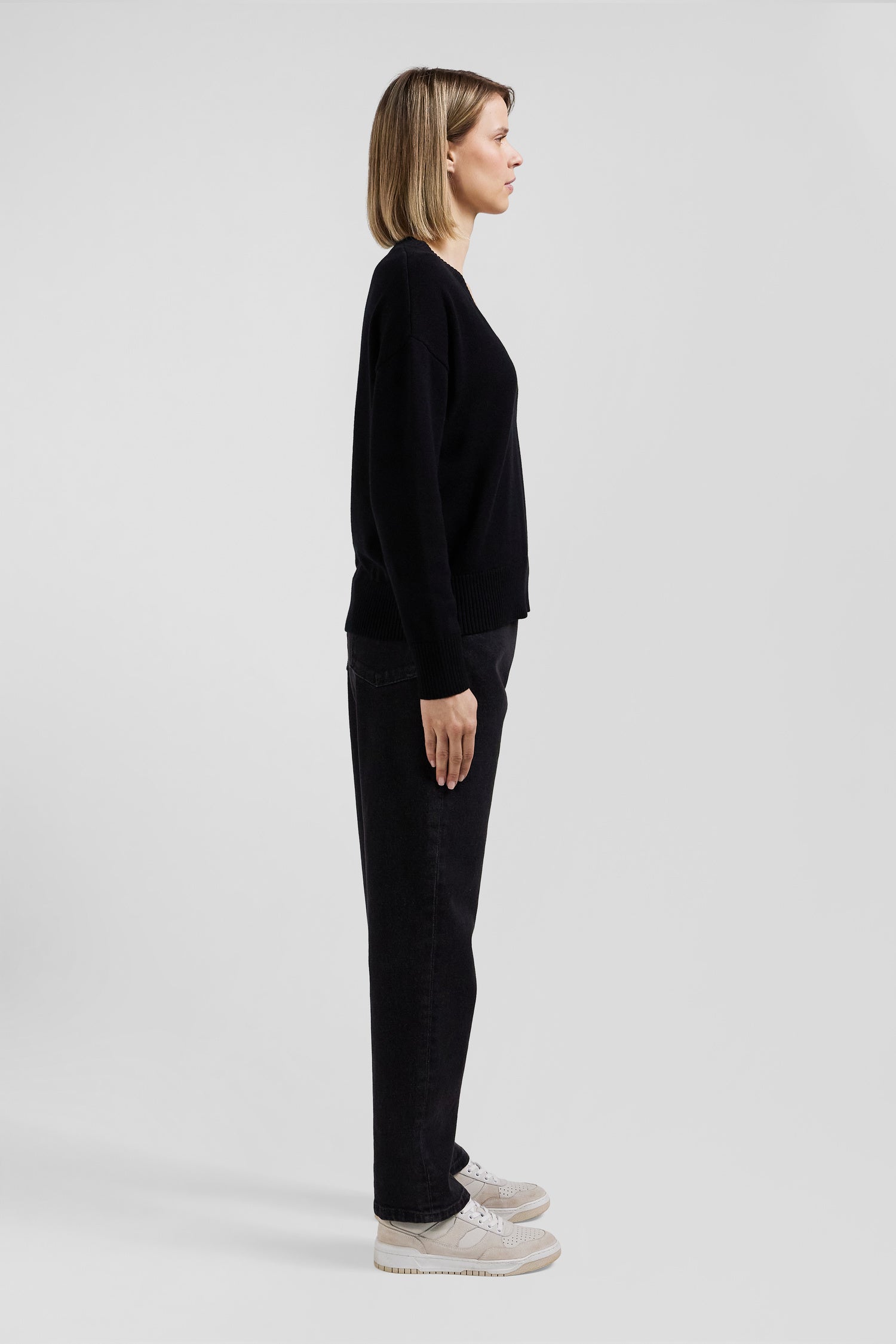 Relax black wool and cotton V-neck jumper