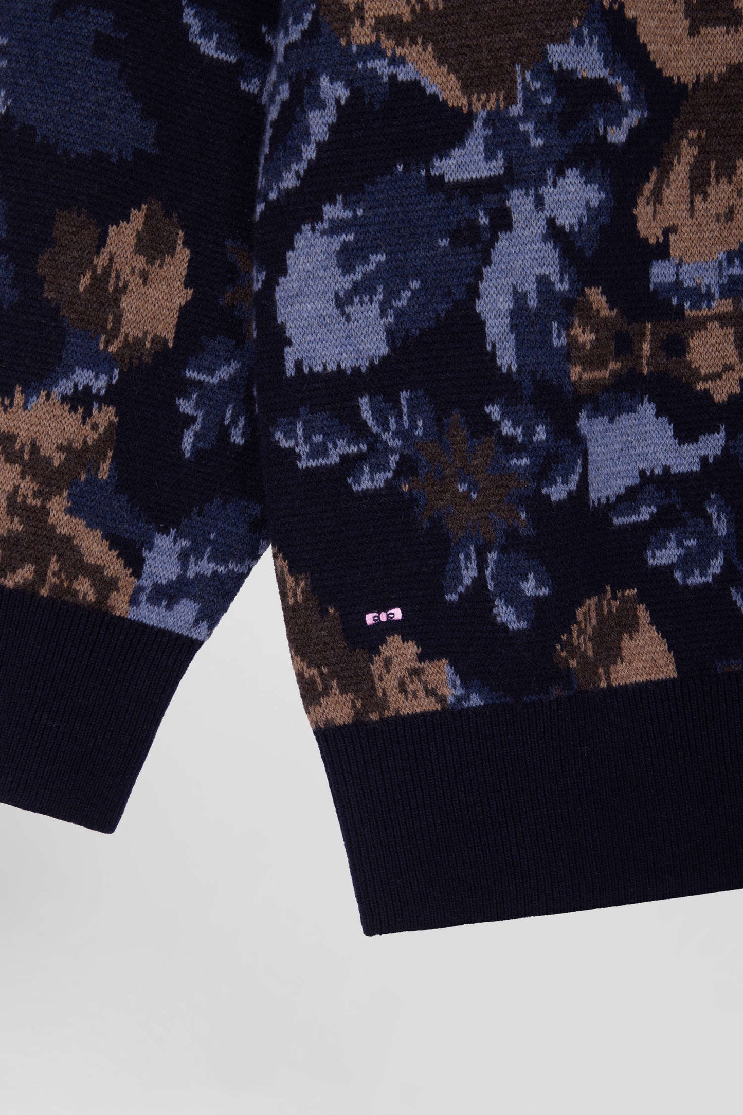 Oversize navy wool and cotton crew neck jumper with floral patterns