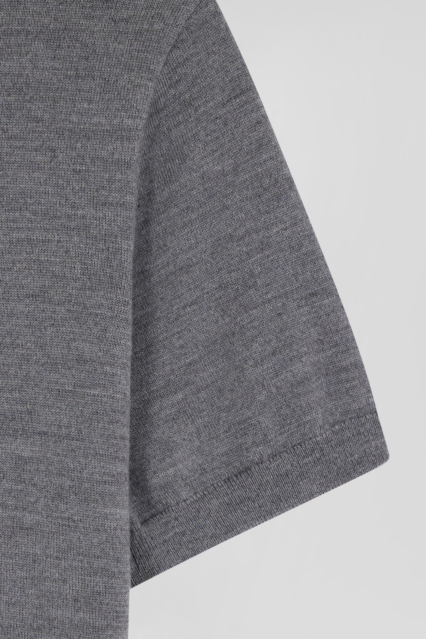 Regular dark grey short-sleeved wool polo neck jumper