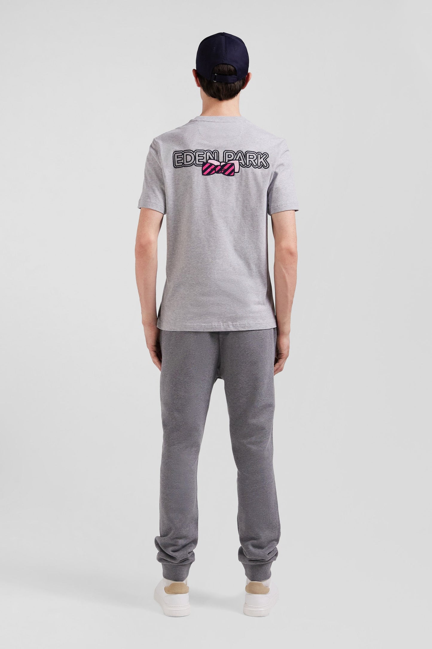 T-shirt manches courtes en coton gris broderie dos coupe Regular - Image 7