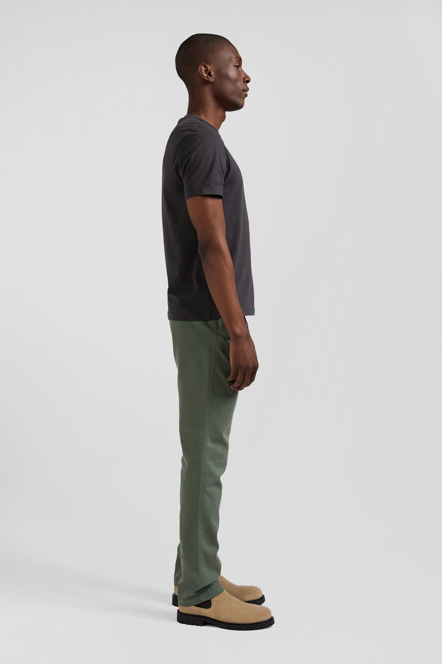 T-shirt manches courtes en coton kaki patch dos coupe Regular