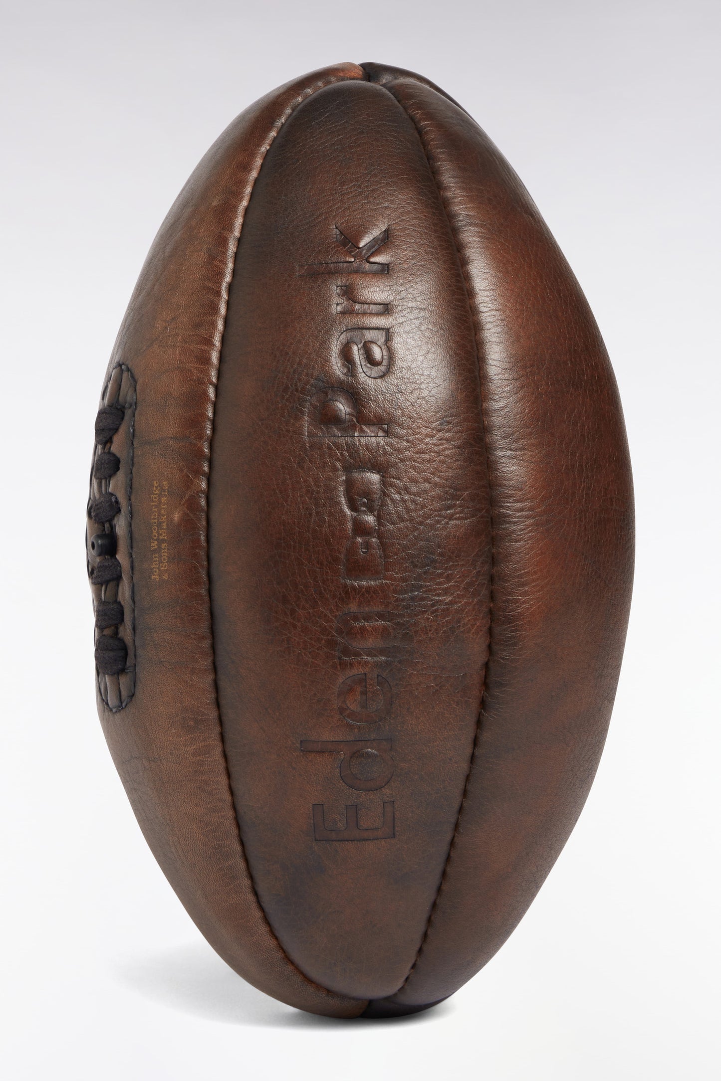Ballon de rugby en cuir de vachette marron