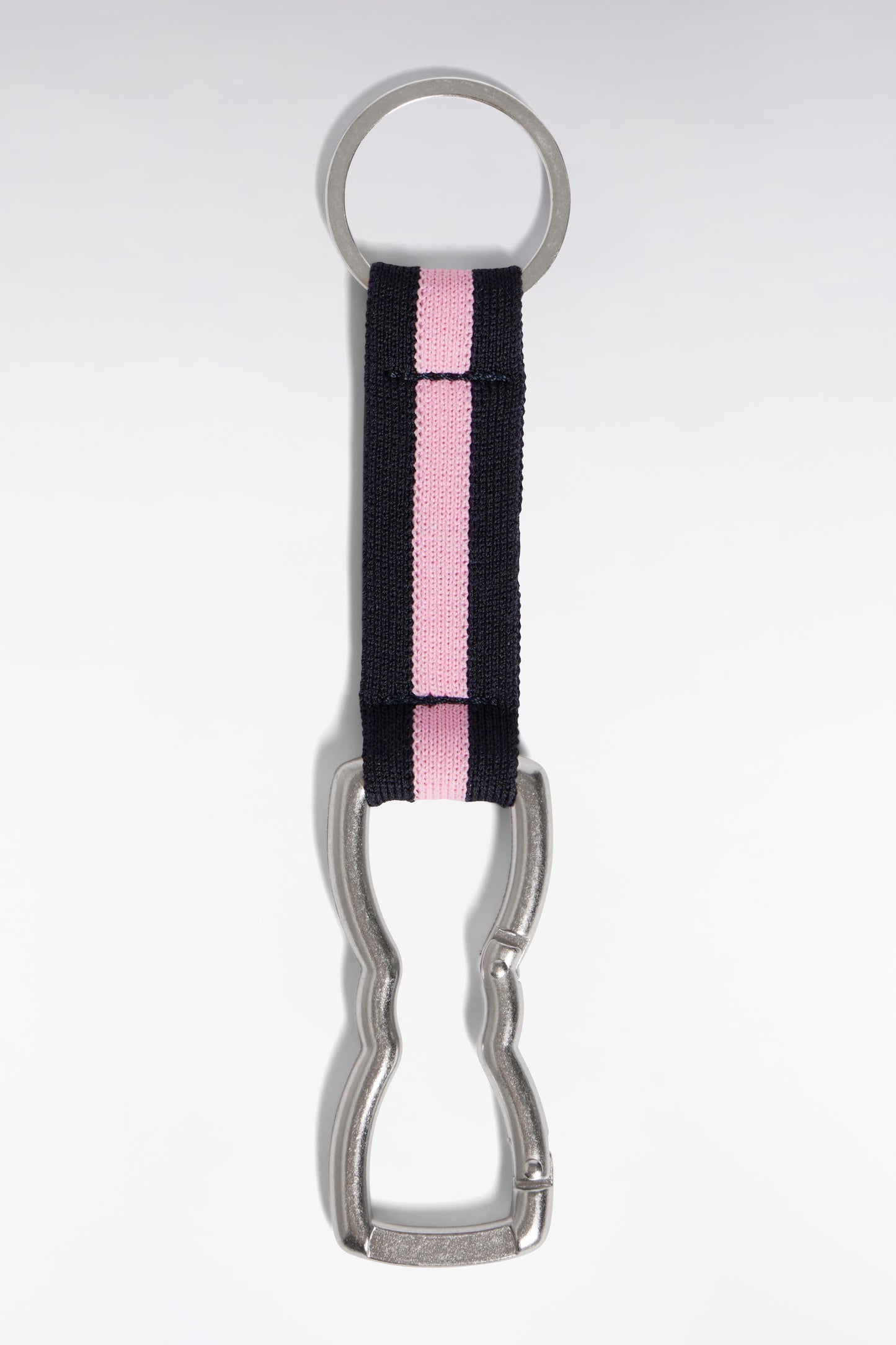 Porte-clés mousqueton noir et rose