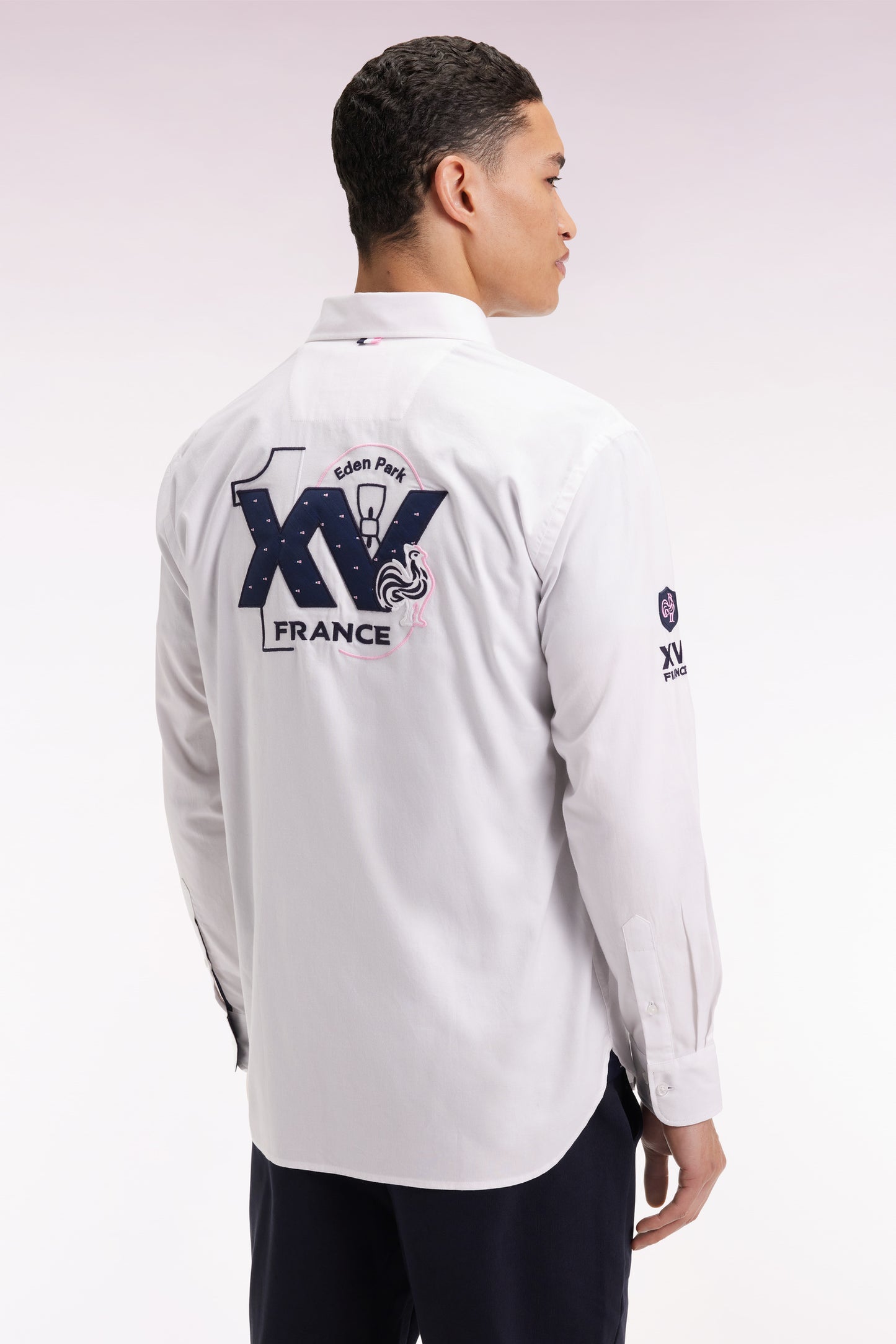 Chemise en coton blanc broderie XV de France coupe droite