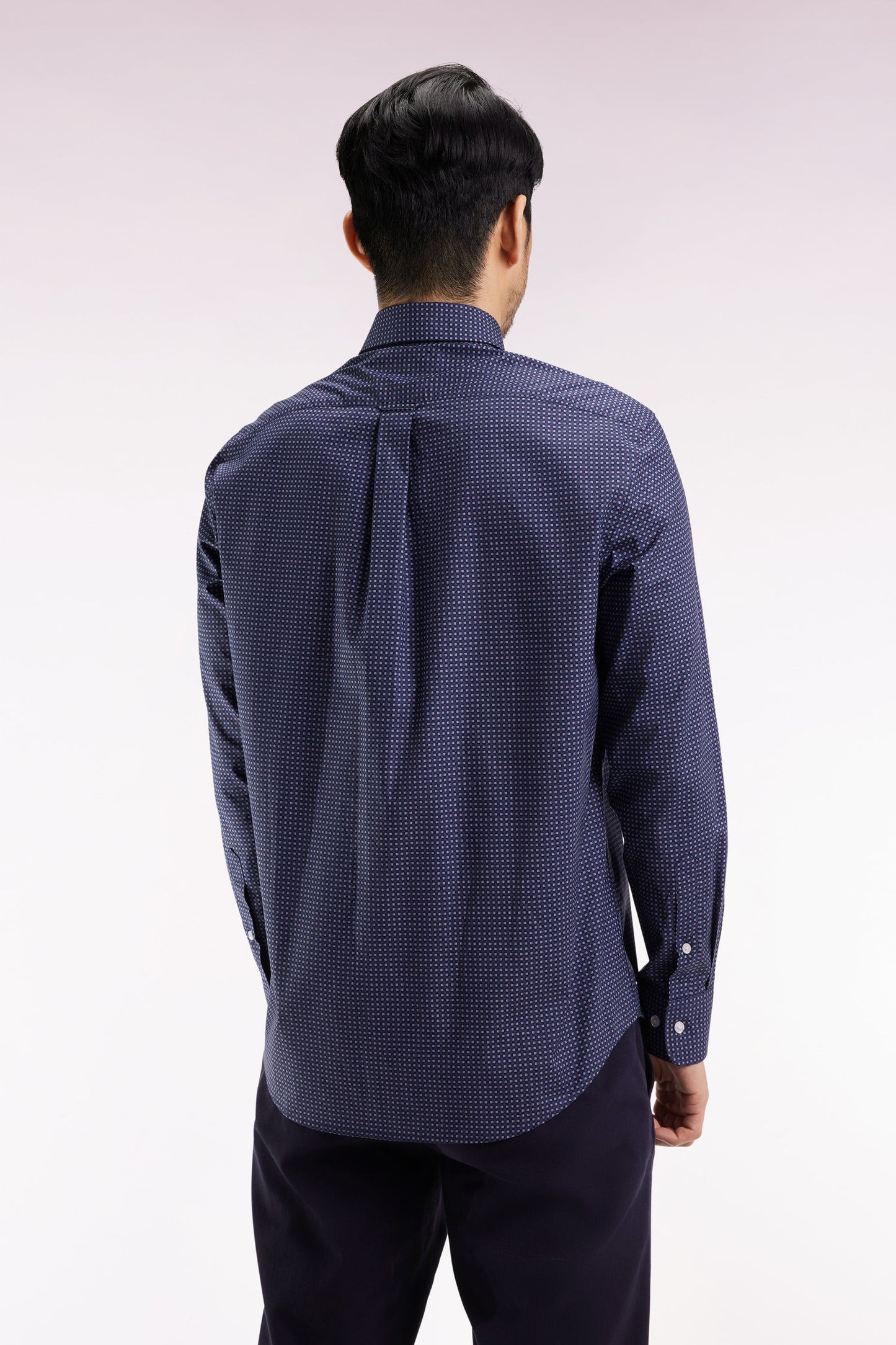 Chemise en coton Pima marine à micro-motifs nœud papillon coupe droite