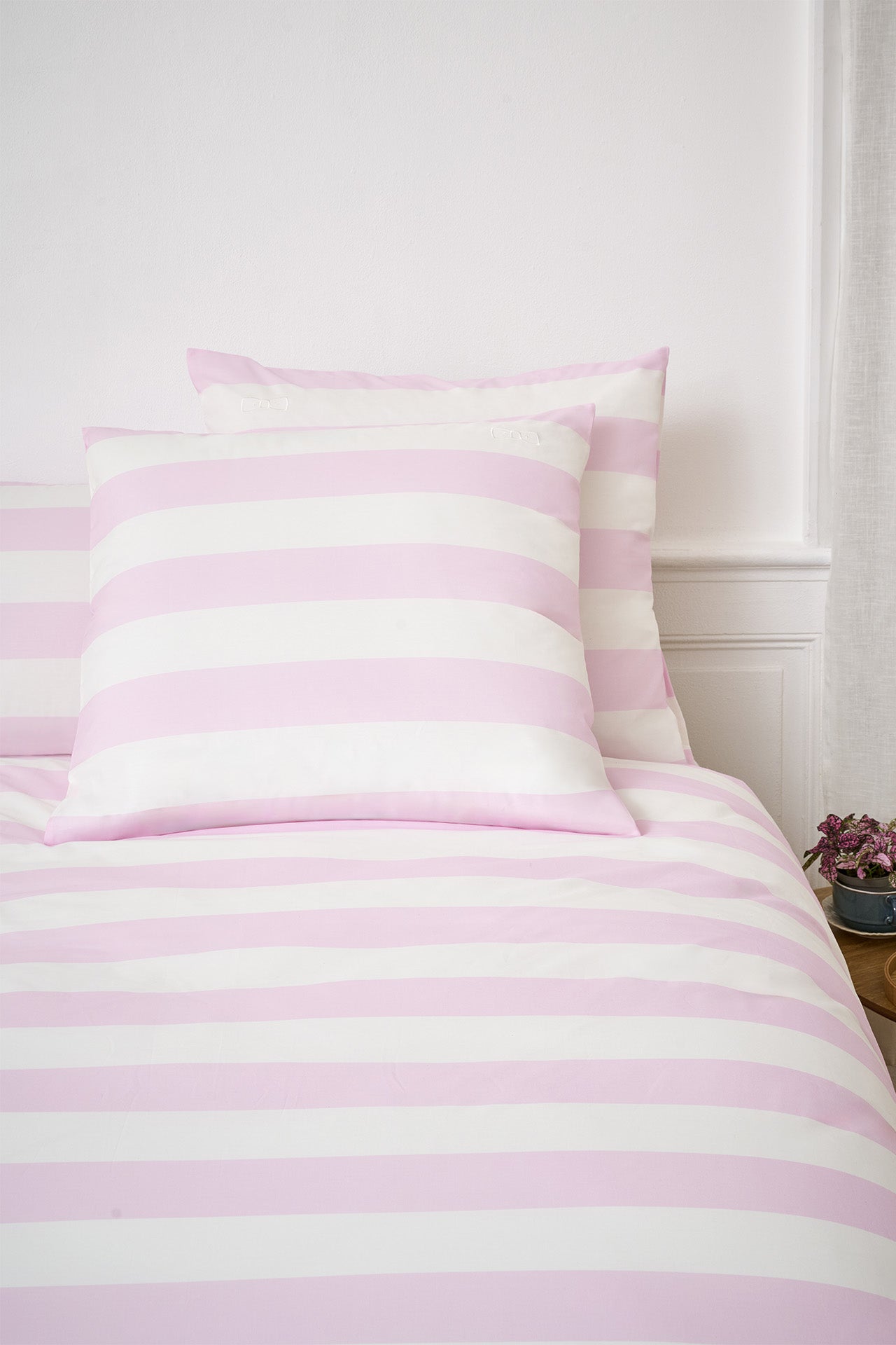 Lot de taies d'oreillers carrées en coton blanc à rayures roses