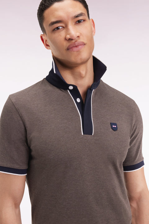 Polo manches courtes en piqué coton stretch marron coupe slim - Image 3