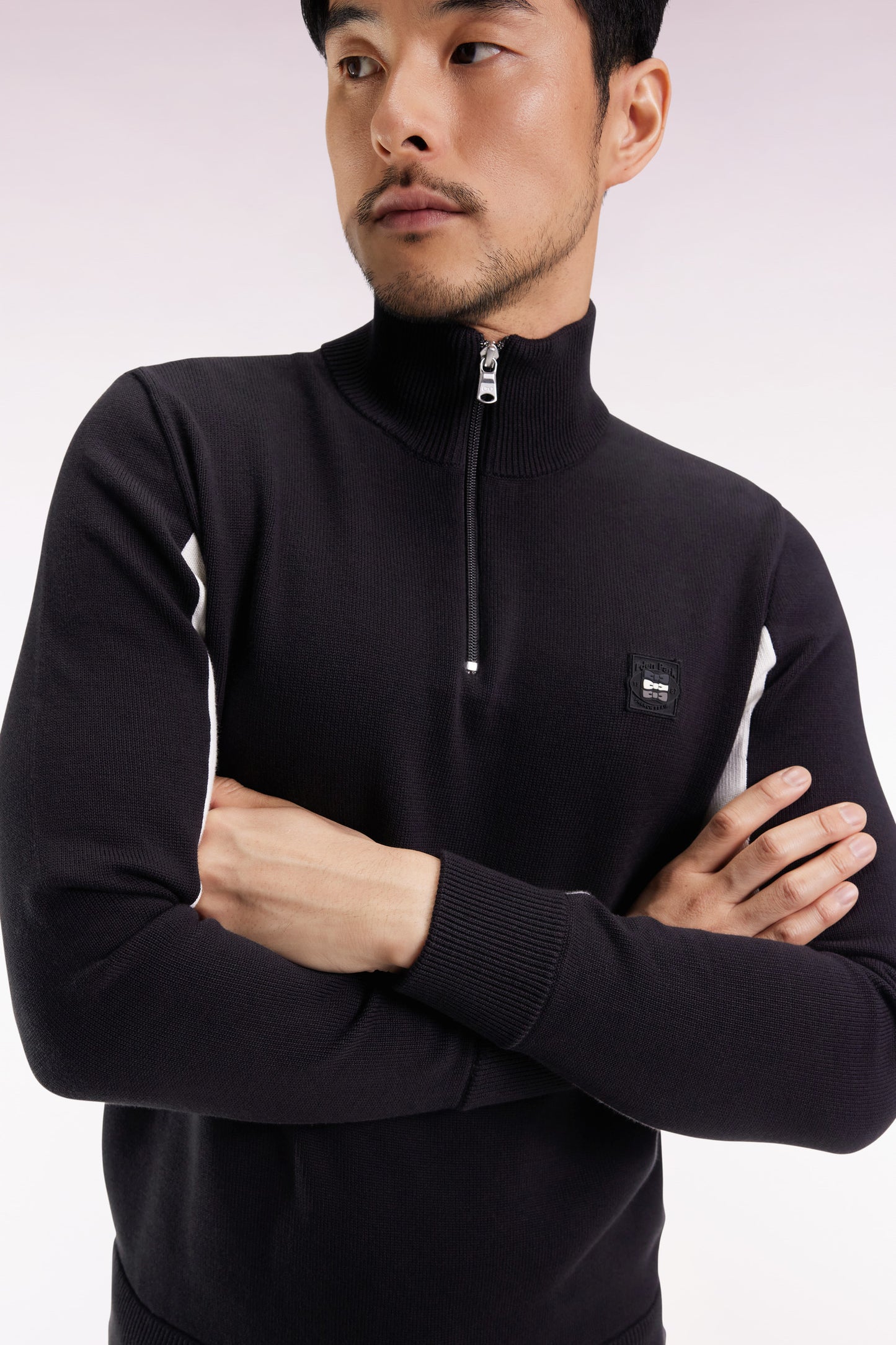 Pull col camionneur en coton noir à manches contrastées tricolores