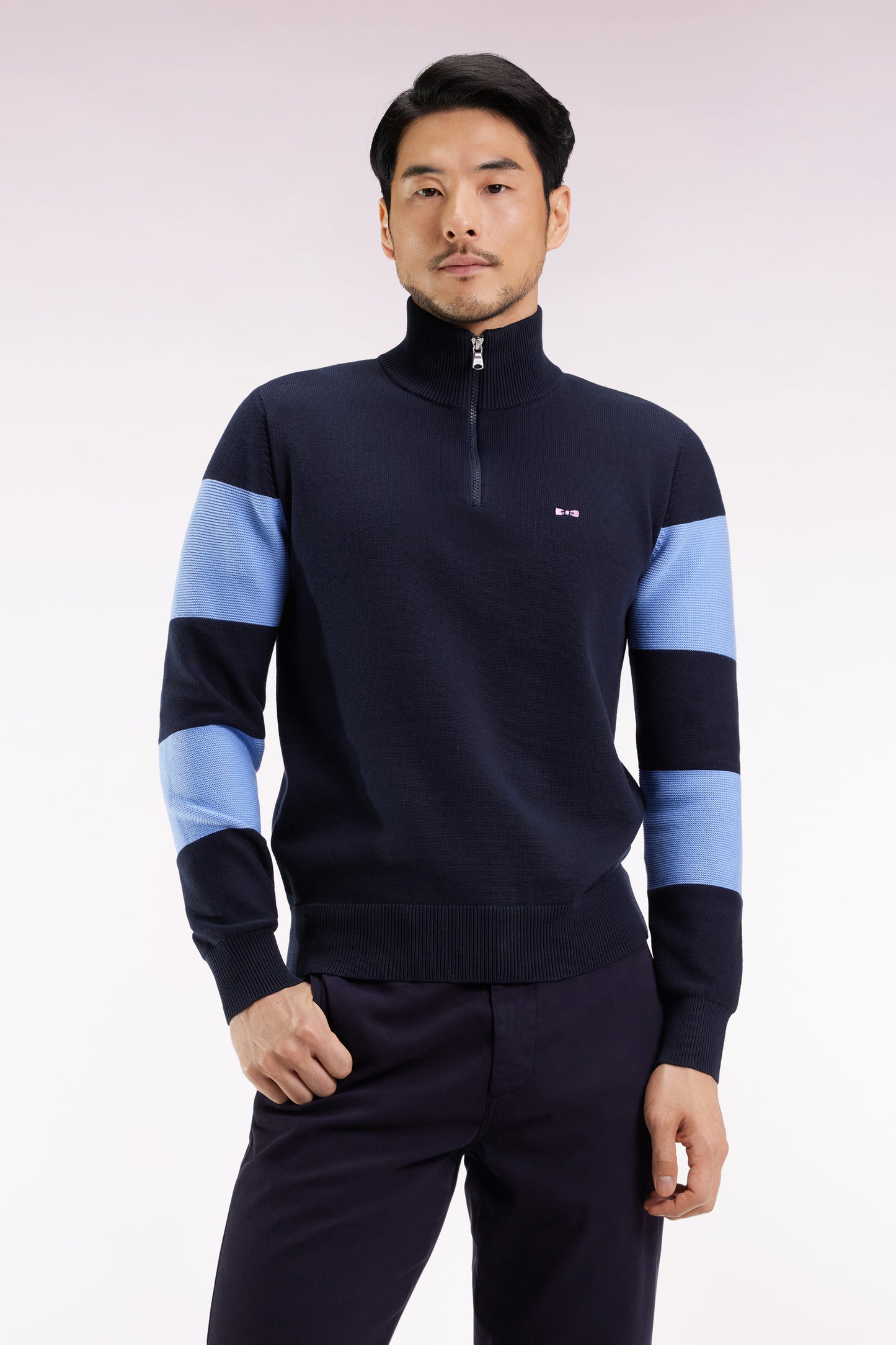 Pull col camionneur en coton marine et ciel broderie dos