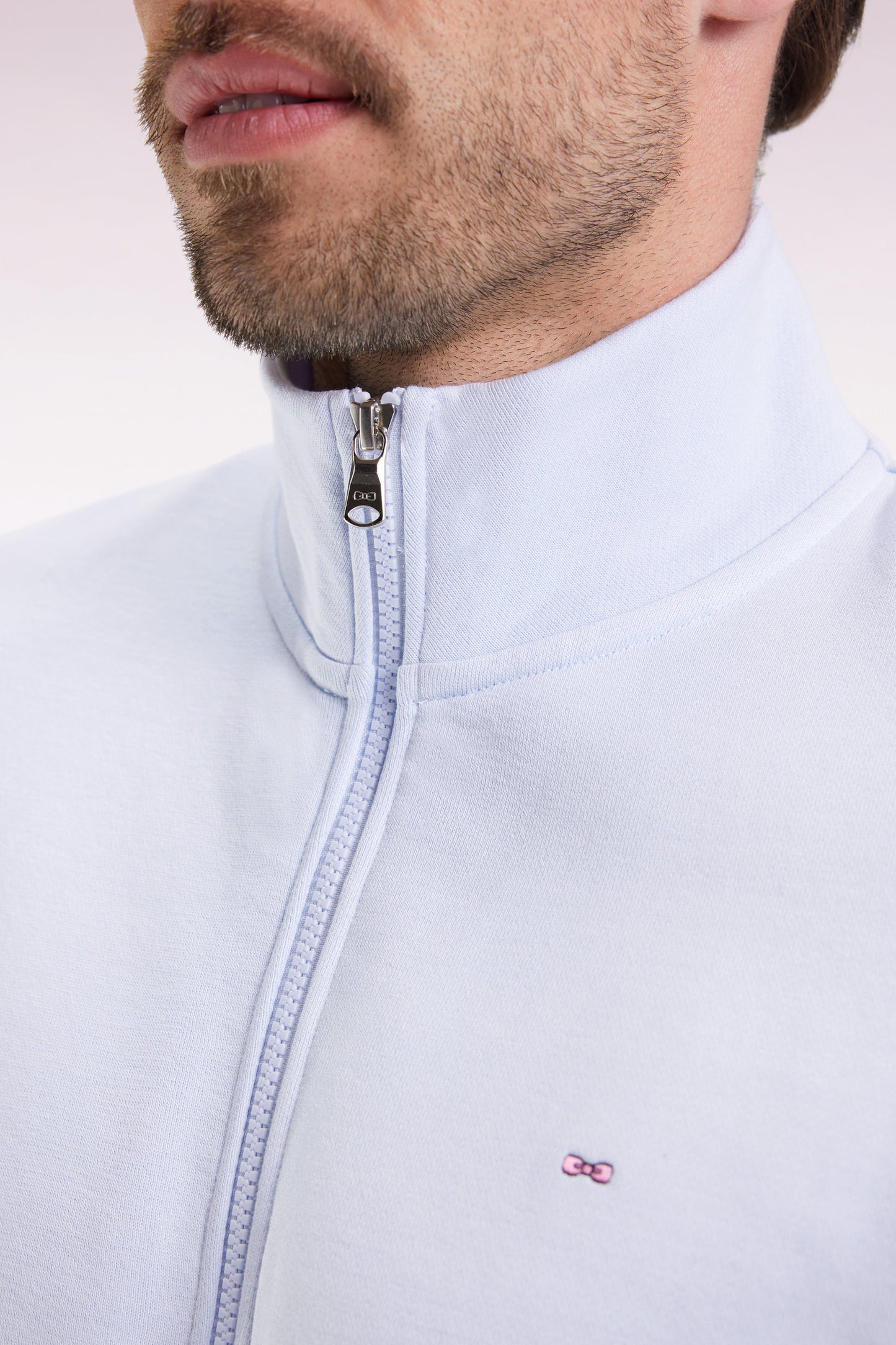 Sweatshirt zippé en coton ciel coupe droite