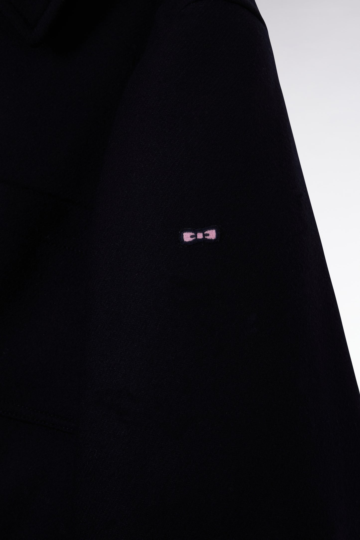 Surchemise zippée en twill de laine marine à poches plaquées