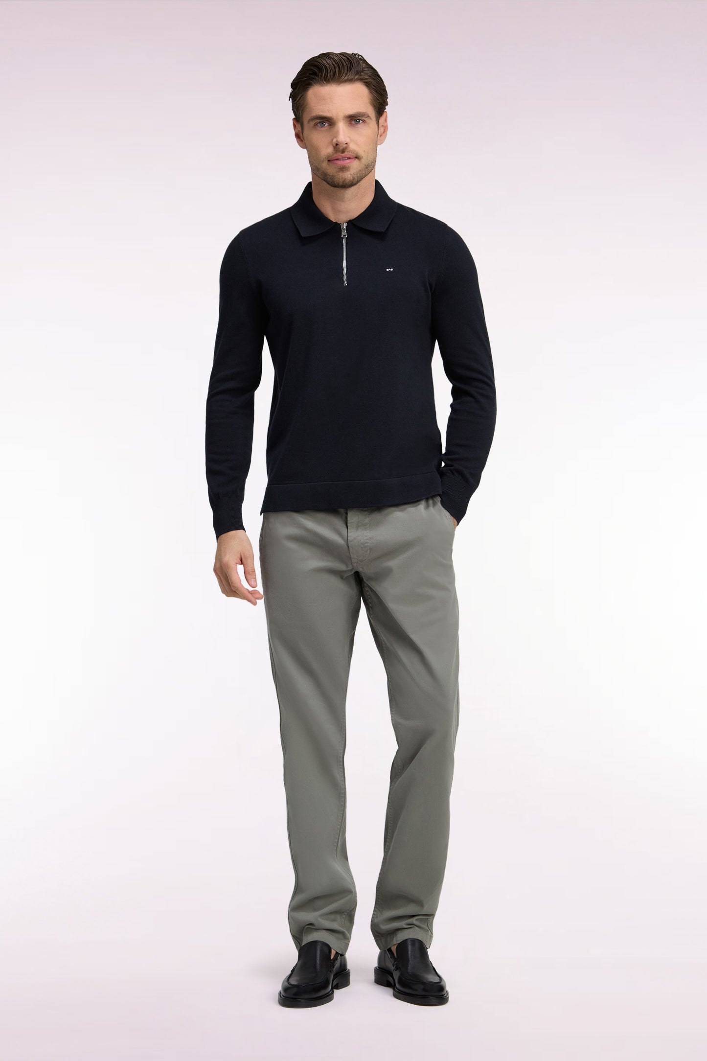 Pantalon chino sans plis en gabardine de coton stretch kaki clair