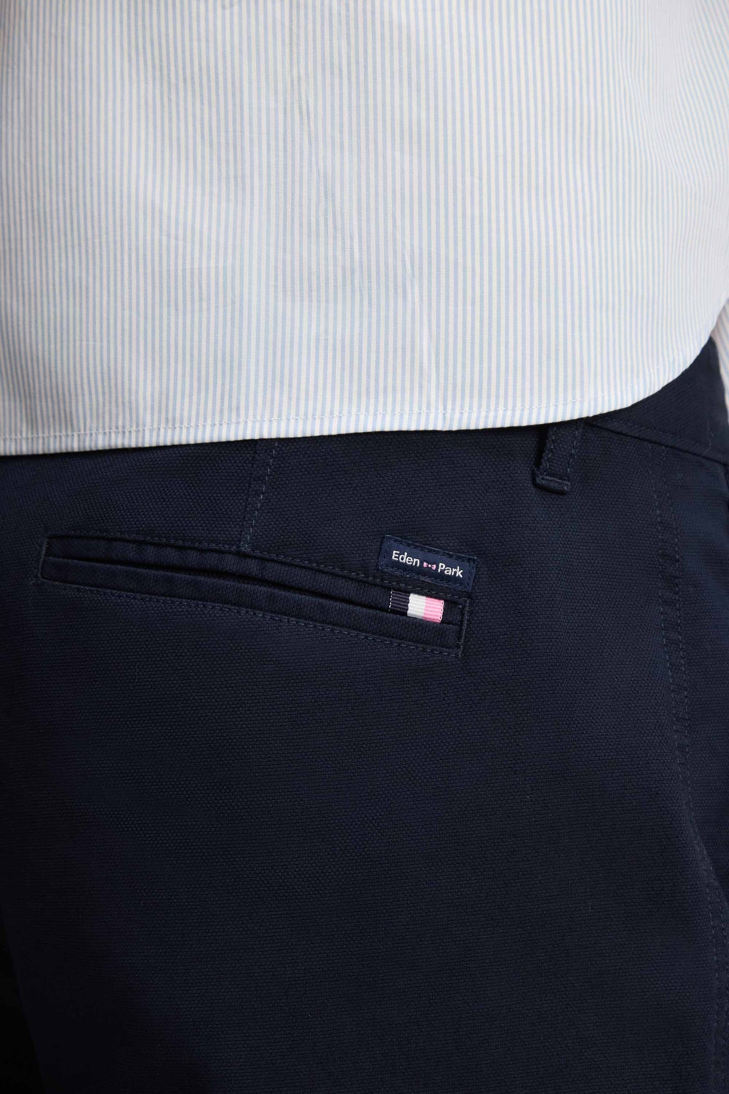 Pantalon chino sans plis en piqué de coton stretch marine coupe regular