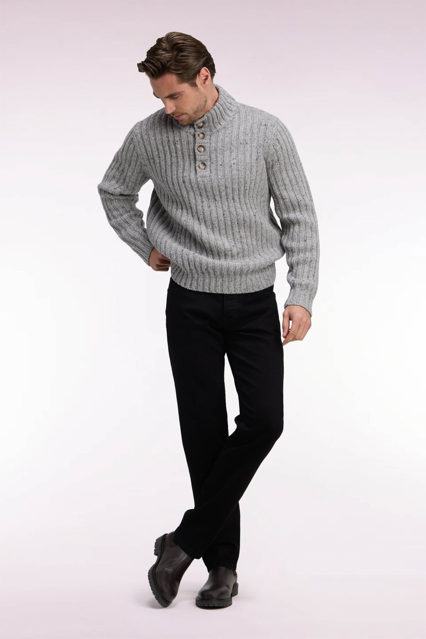 Jean en denim stretch one wash noir coupe regular
