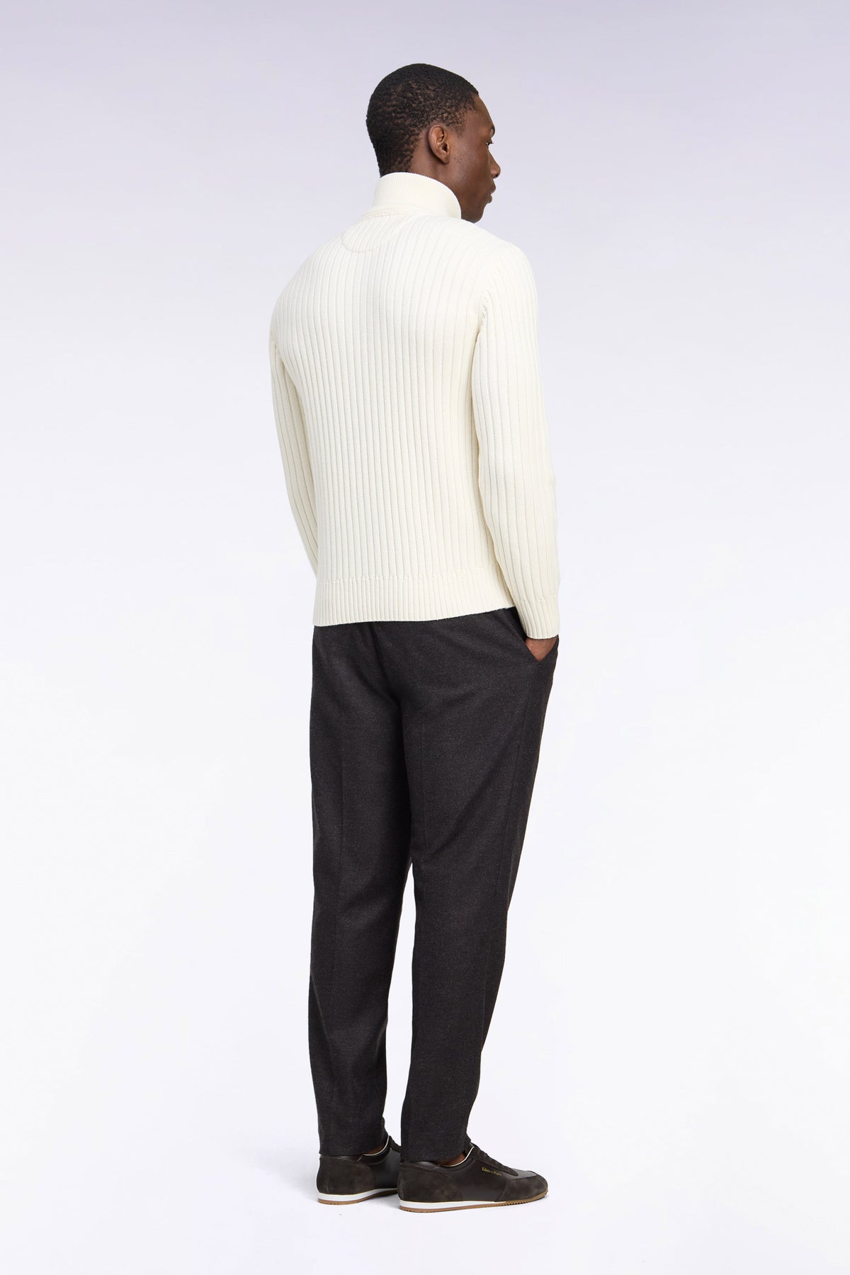Pantalon à taille élastiquée en feutre léger marron coupe Modern