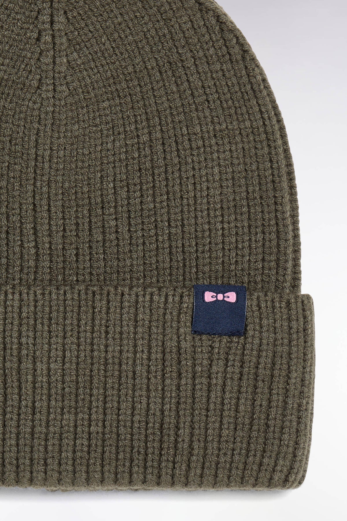 Bonnet en maille côtelée kaki