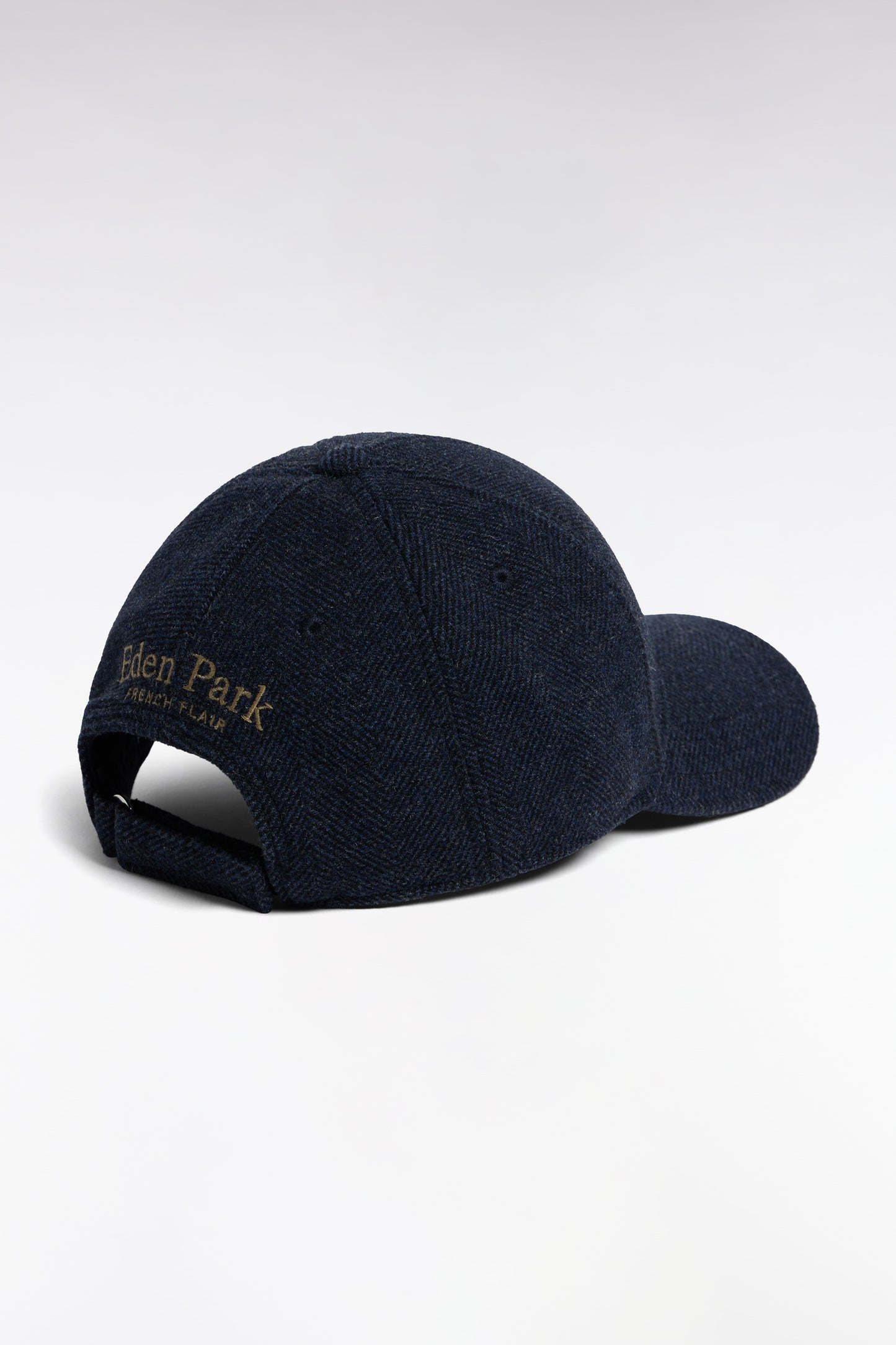 Casquette en drap de laine à chevrons marron patch écusson