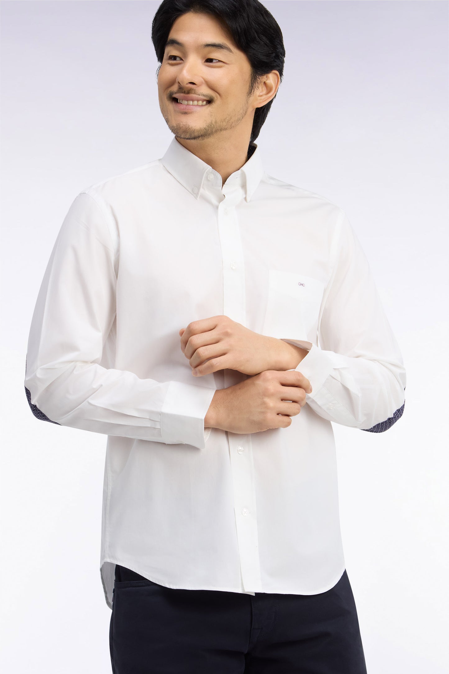 Chemise en coton blanc à détails micromotifs coupe droite