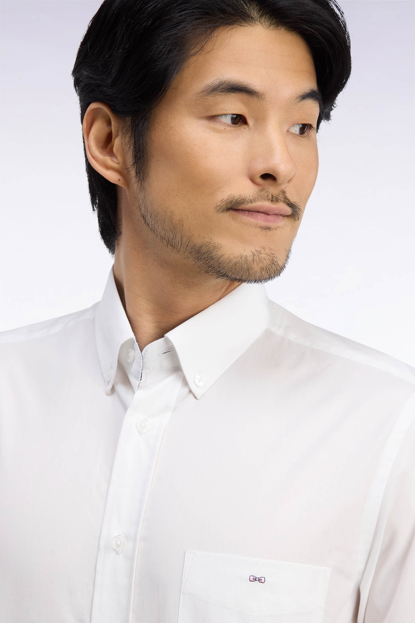 Chemise en coton blanc à détails micromotifs coupe droite