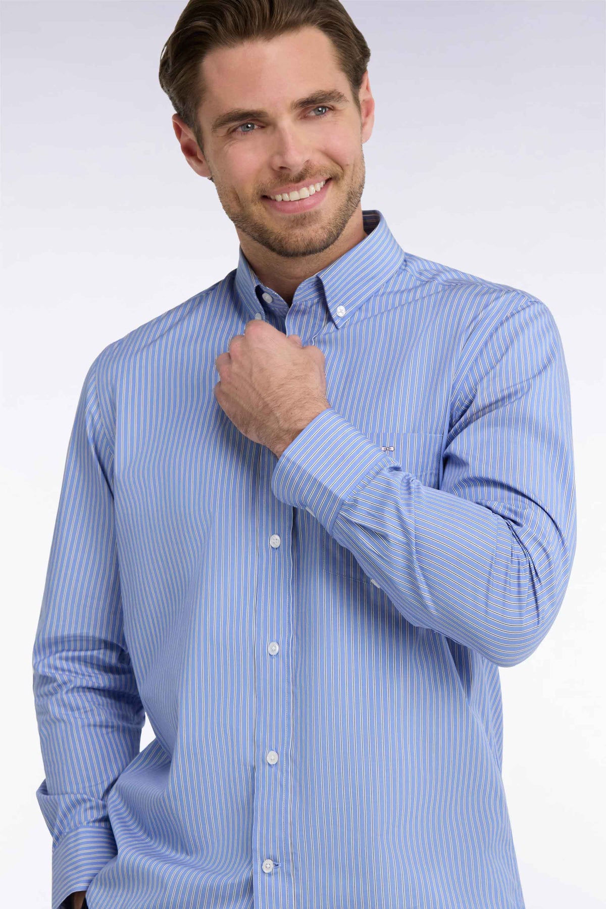 Chemise en coton rayé ciel coupe droite