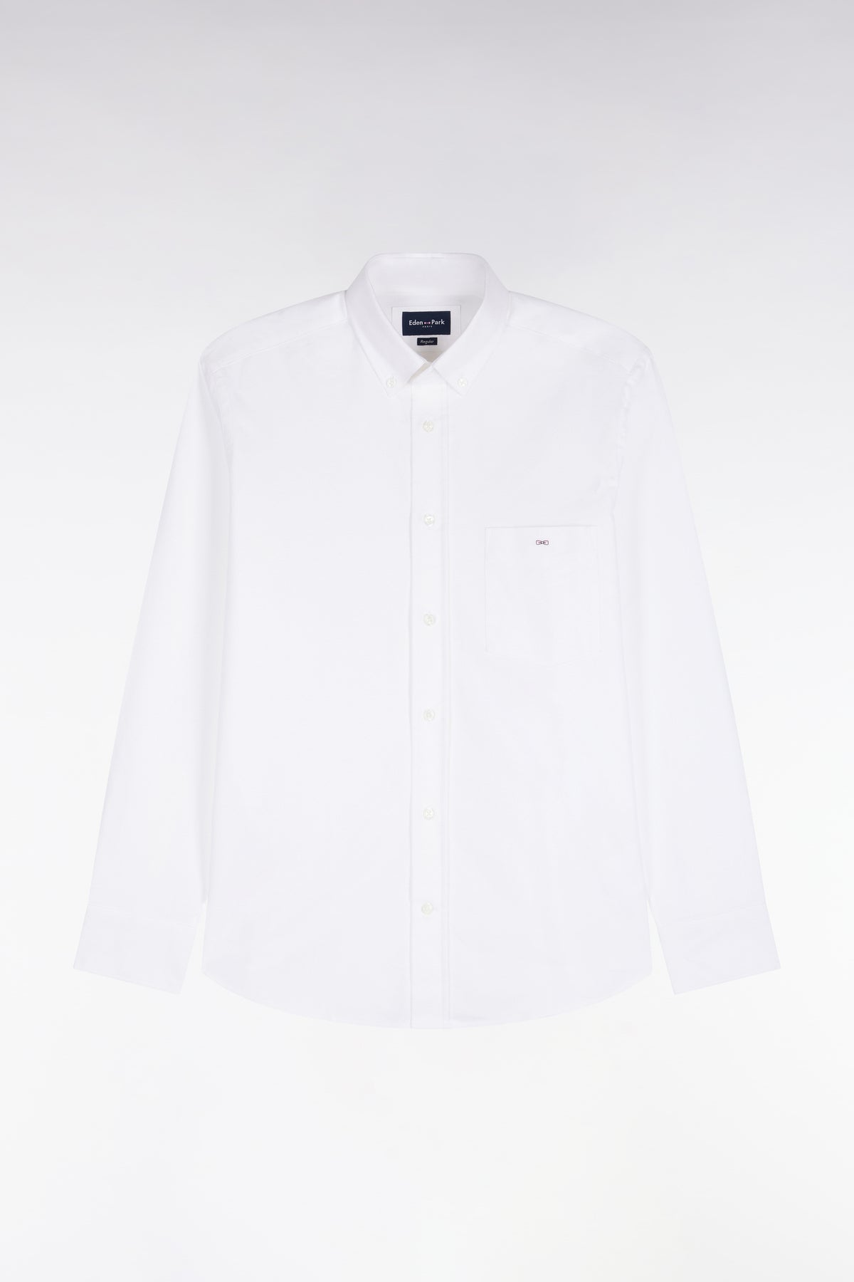 Chemise unie en coton blanc coupe droite
